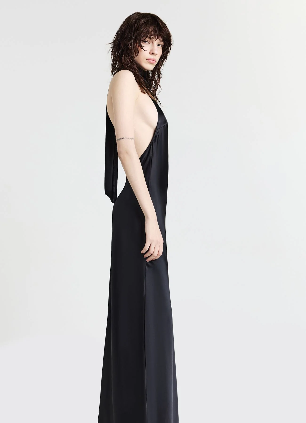 Abito halterneck simil satin - Image 2
