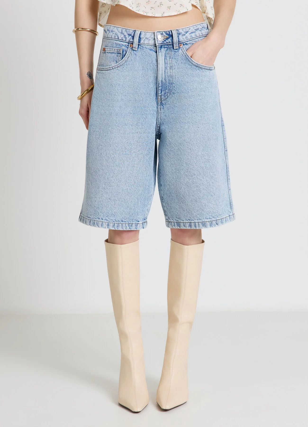 Bermuda jeans a cinque tasche - Image 3