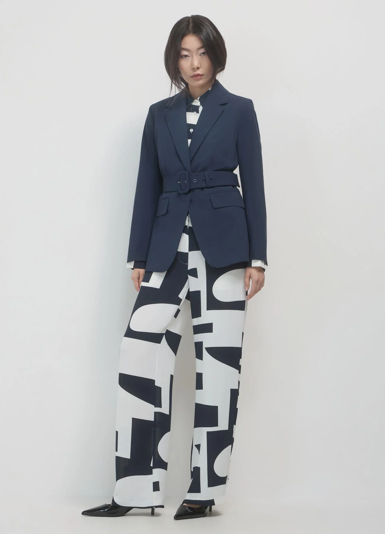 Blazer con cintura - Image 2