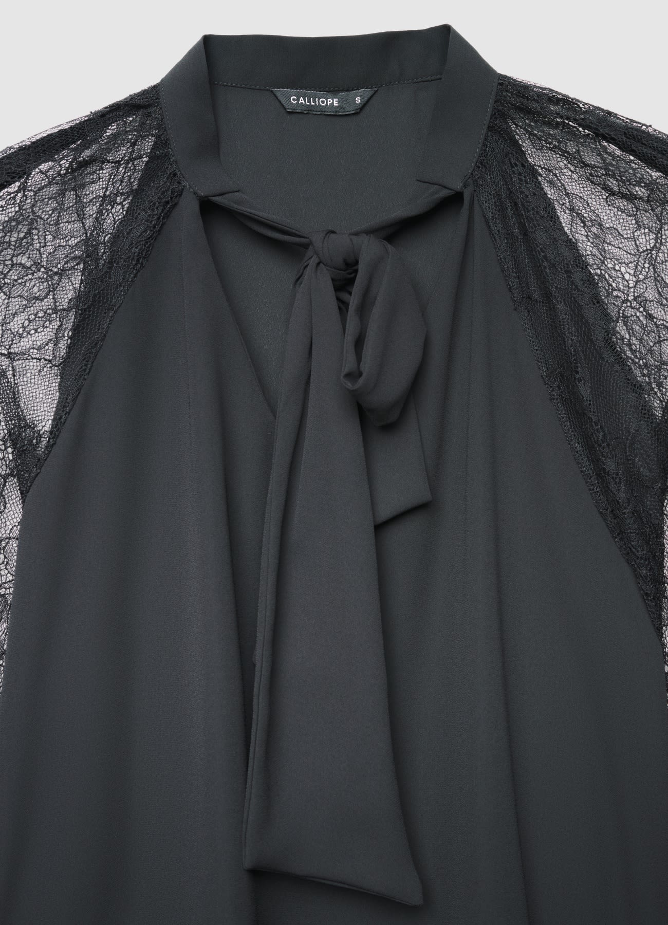Blusa con fiocco e maniche in pizzo - Image 6