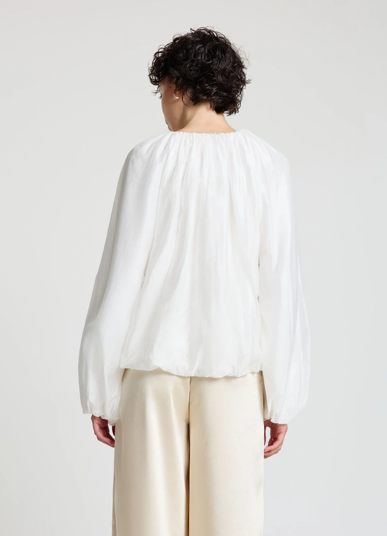 Blusa con maniche a palloncino - Image 2