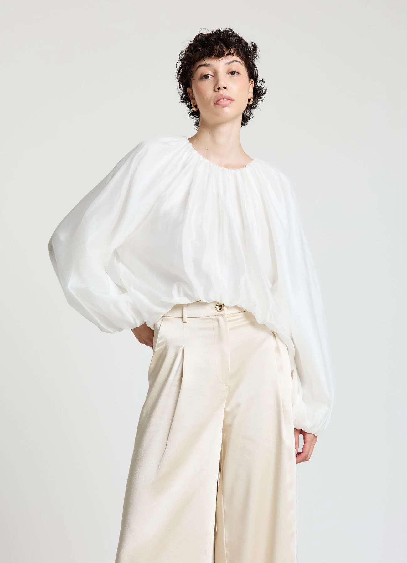 Blusa con maniche a palloncino - Image 3