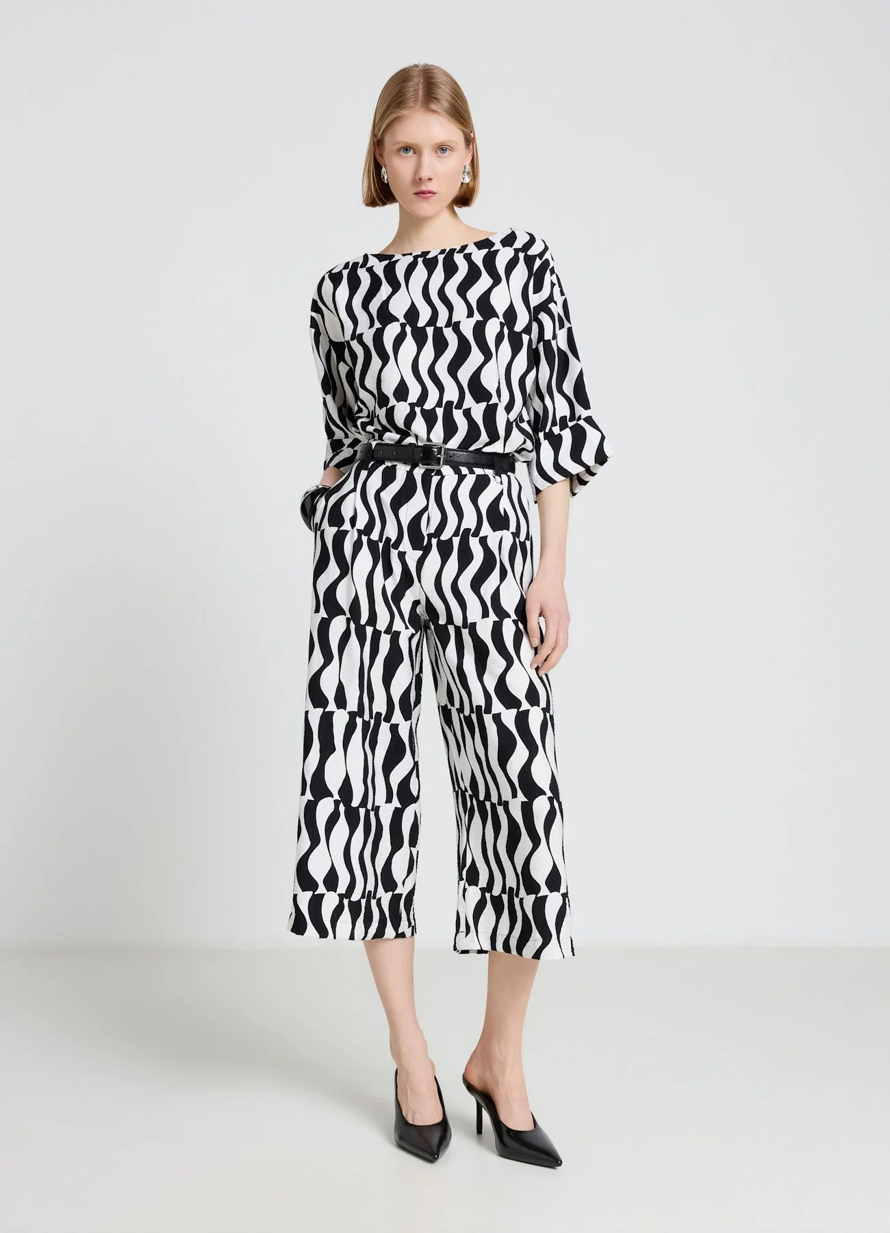 Blusa con maniche tre quarti stampa geometrica
