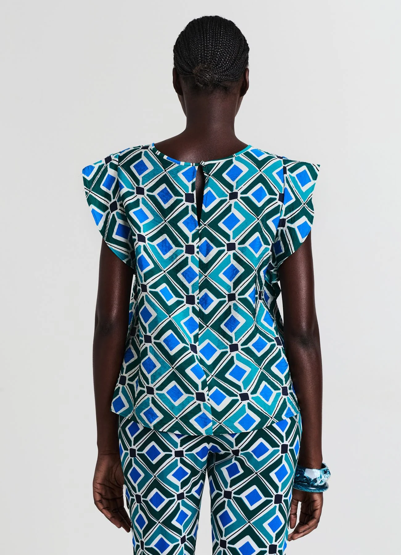 Blusa fantasia geometrica