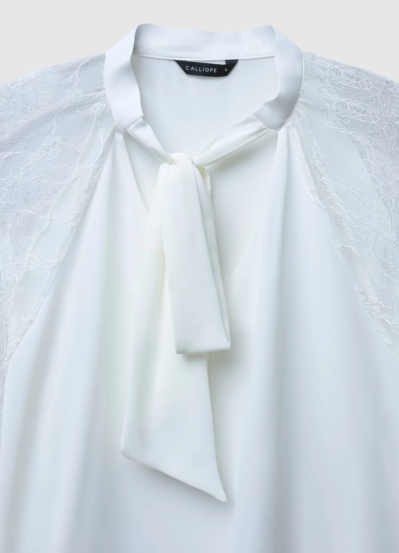 Blusa fiocco maniche pizzo - Image 4