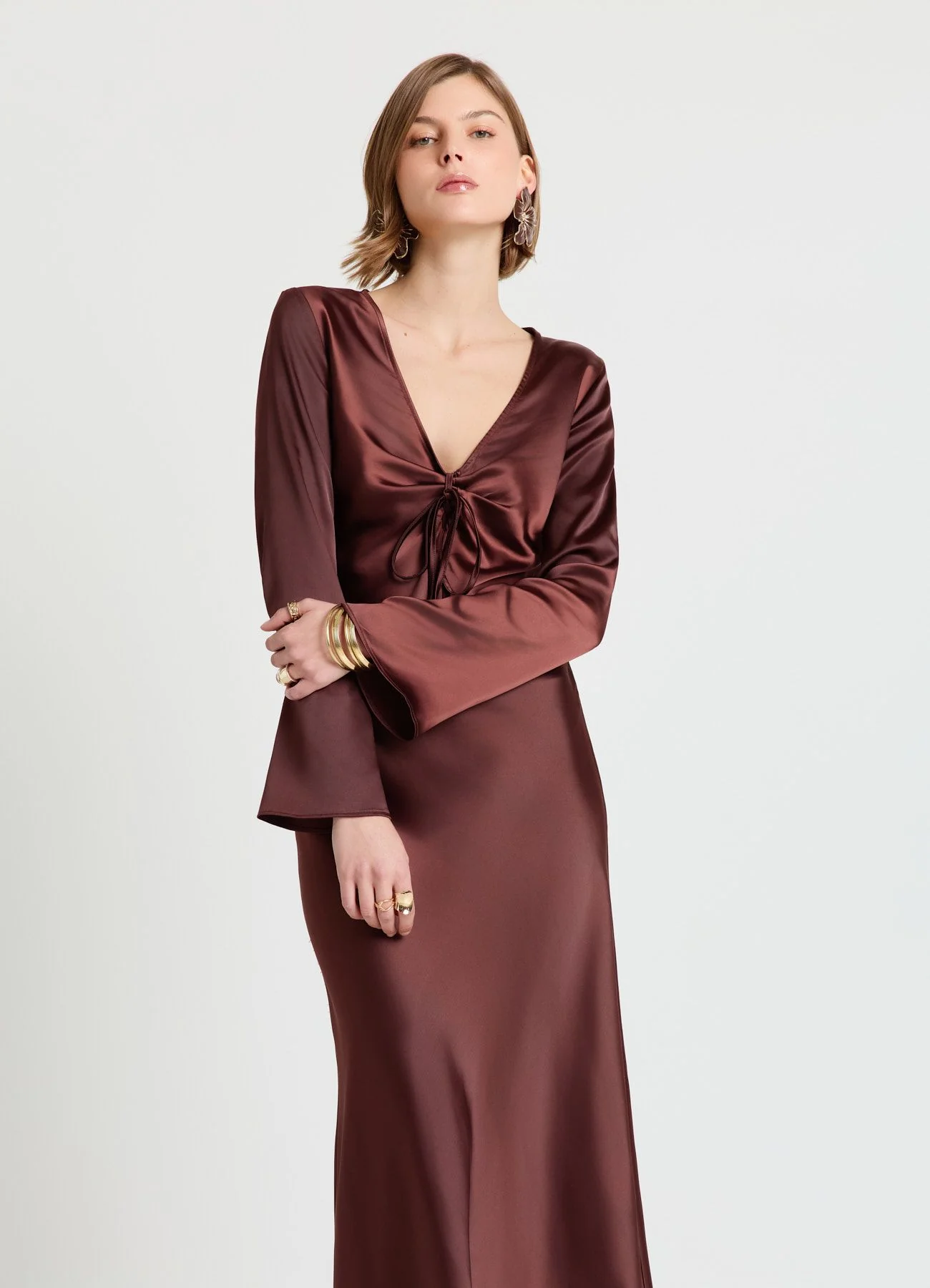 Blusa in similsatin con fiocco - Image 2