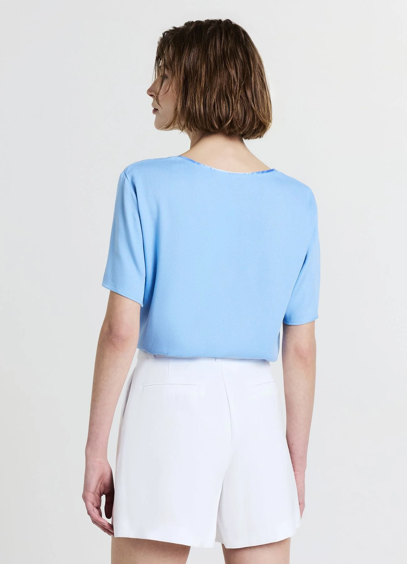 Blusa scollo ampio