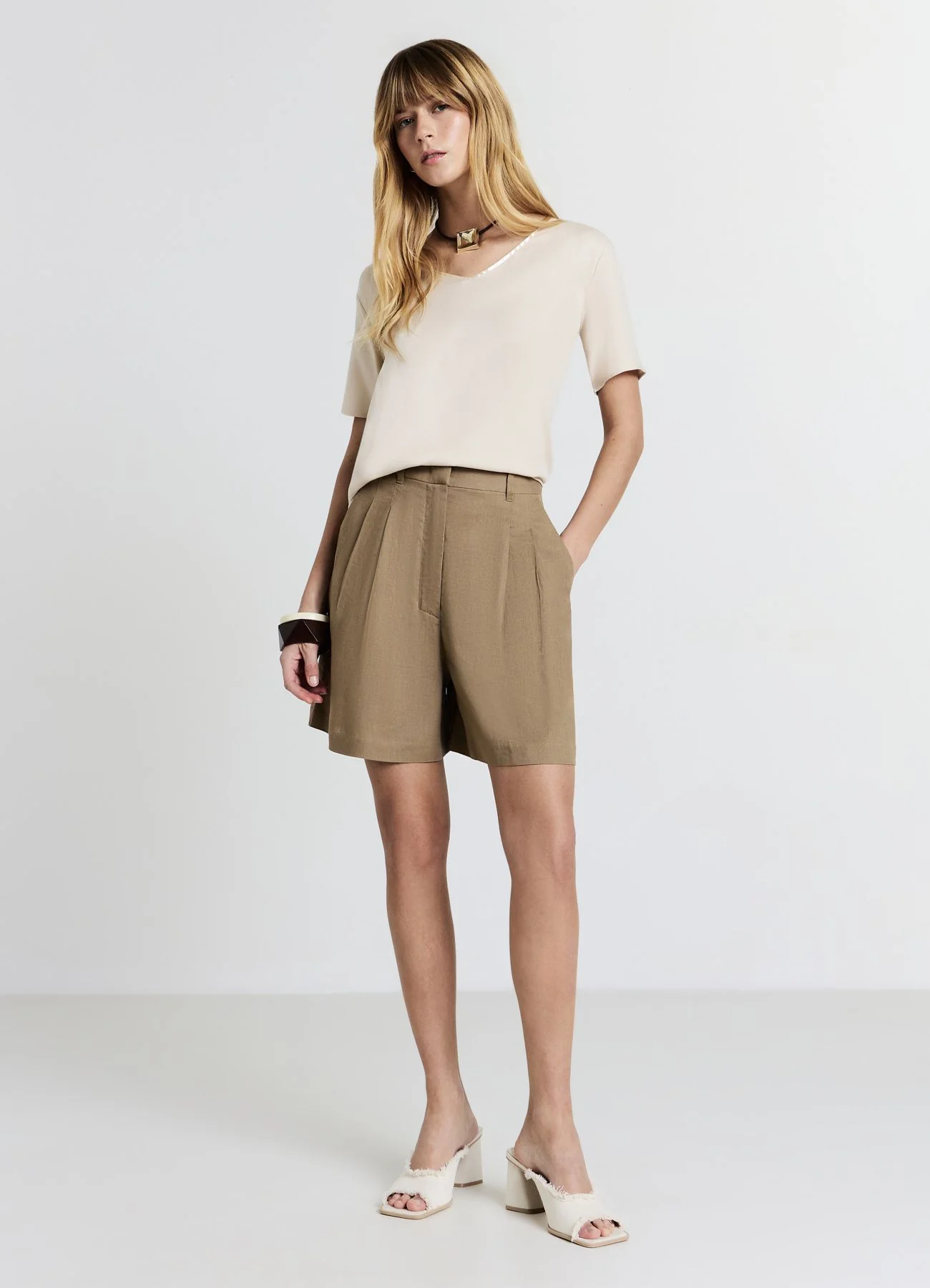 Blusa scollo ampio