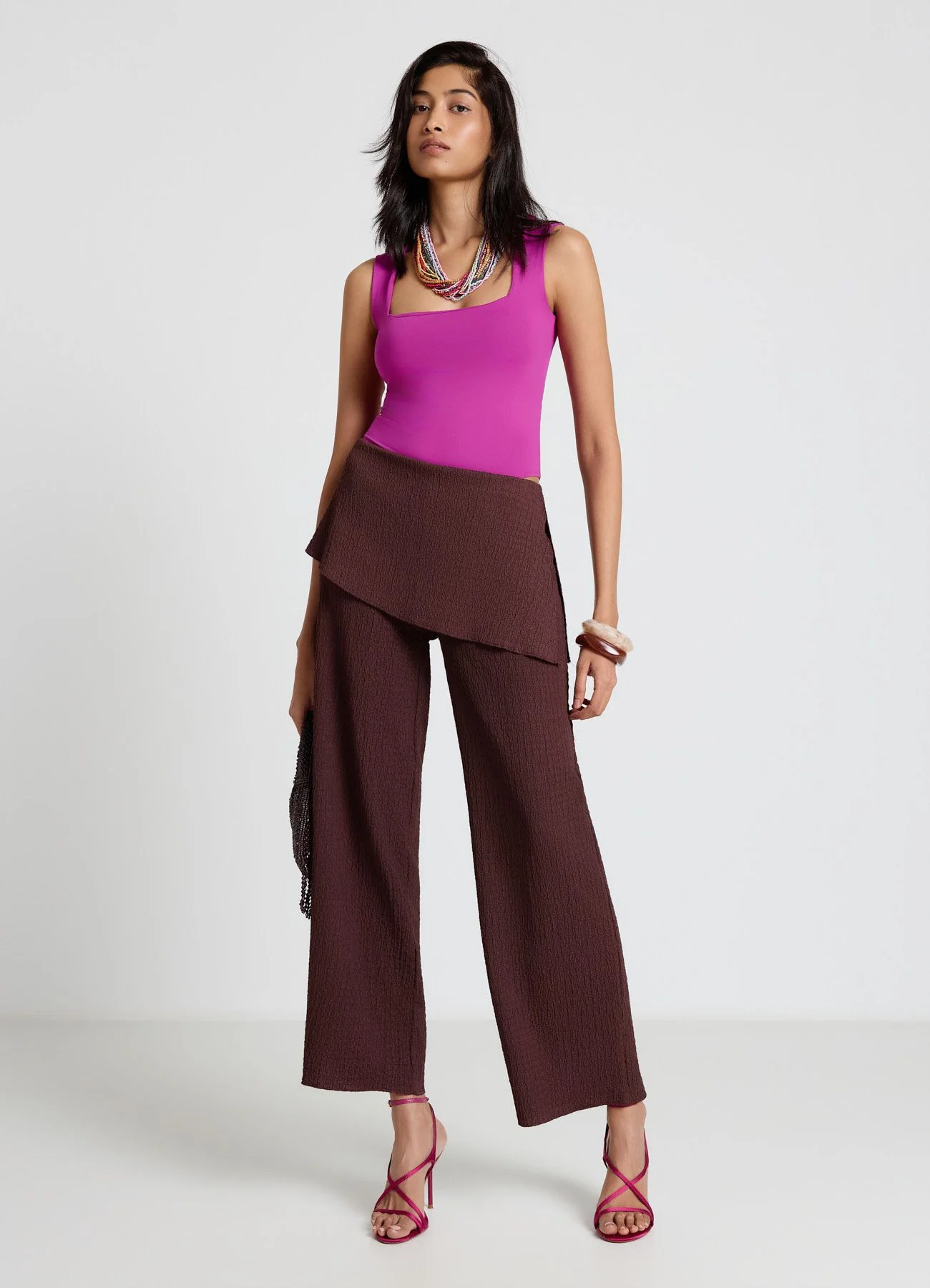 Body con scollo quadrato