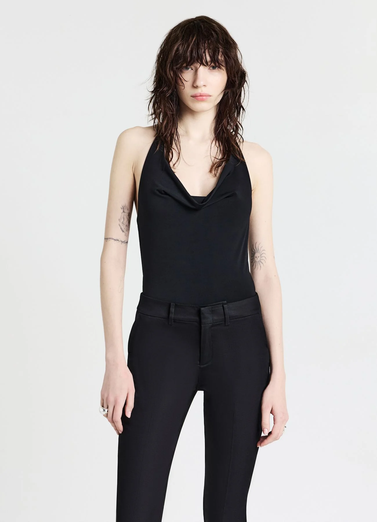 Body halterneck sciallato