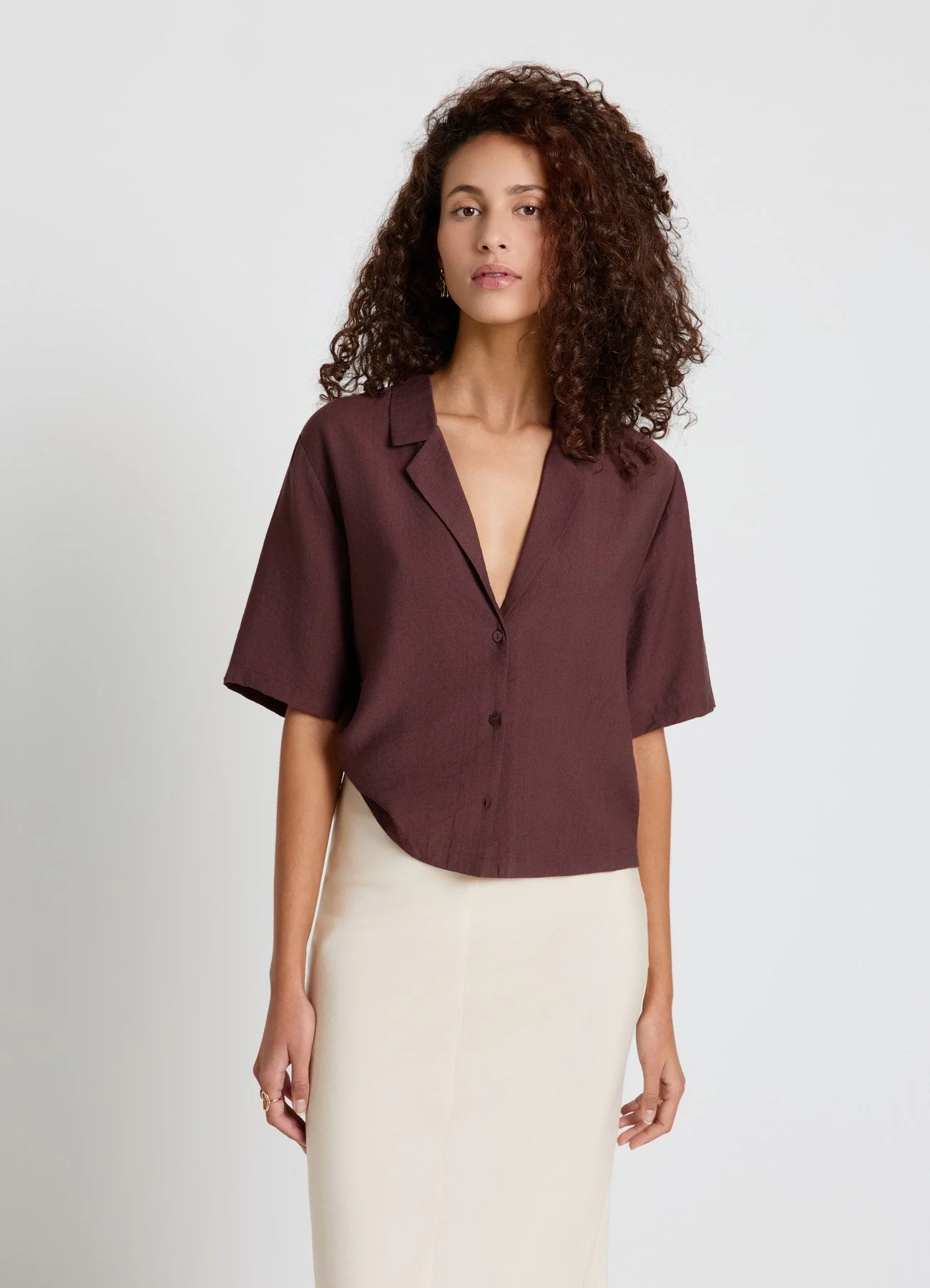Camicia a maniche corte con collo a rever