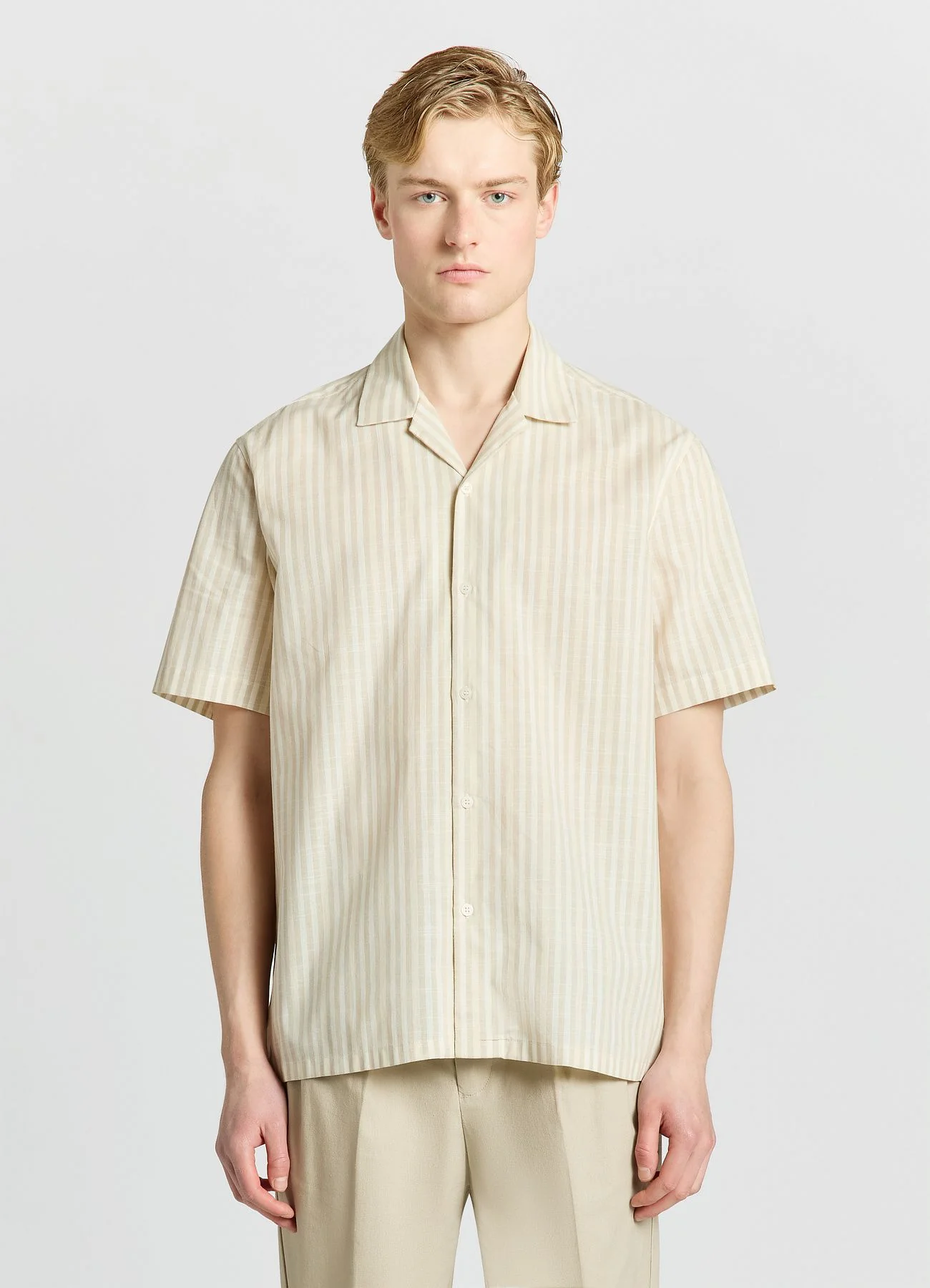 Camicia a righe con colletto bowling - Image 3