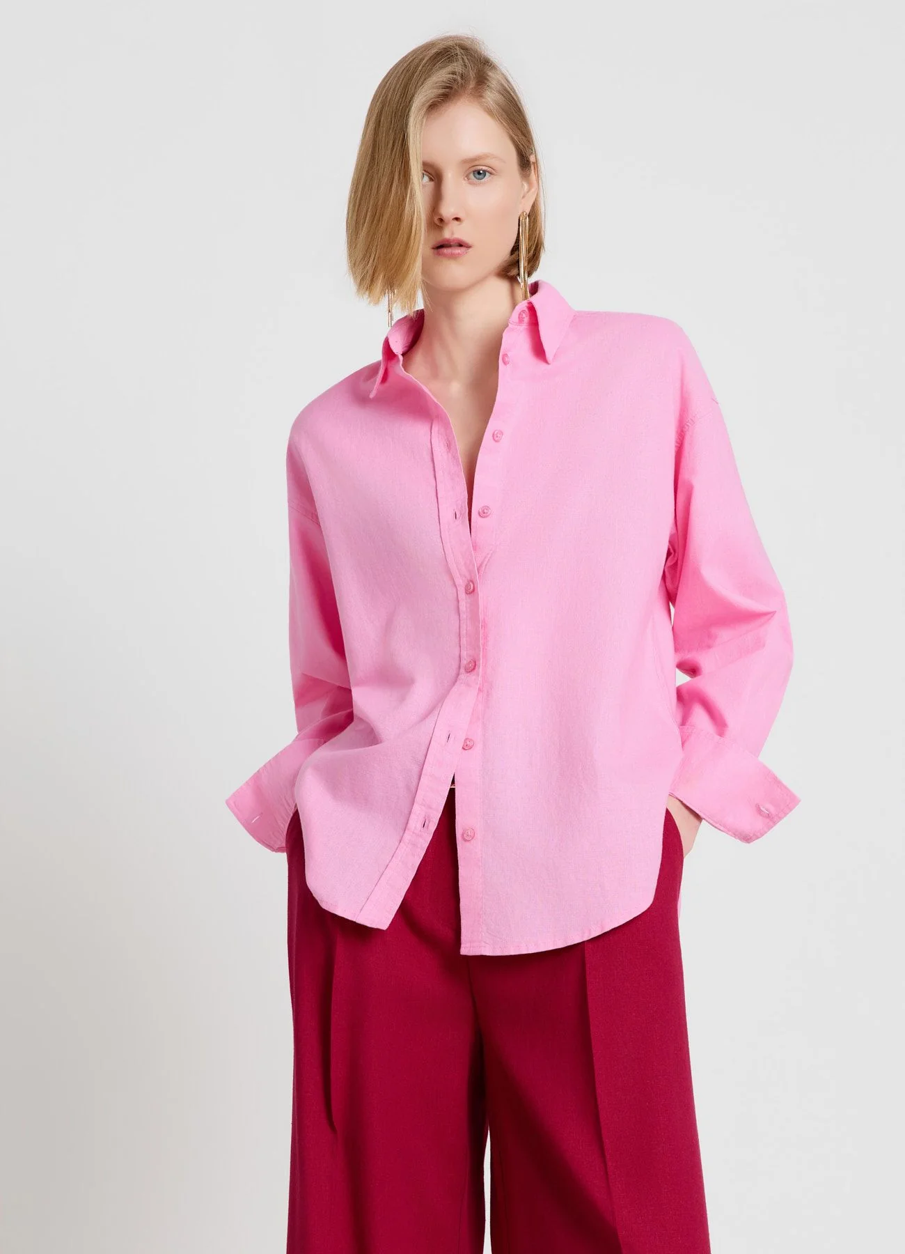 Camicia basic a tinta unita misto lino - Image 2