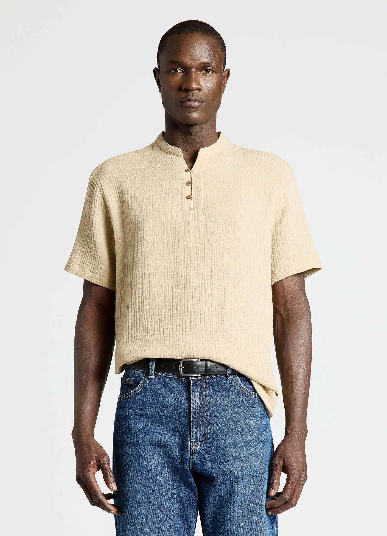 Camicia con collo alla coreana e bottoni - Image 2