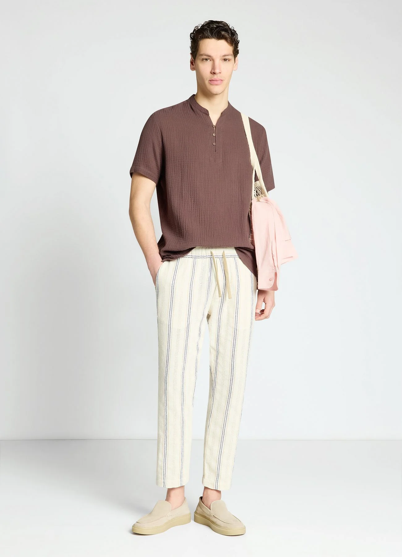 Camicia con collo alla coreana e bottoni - Image 2