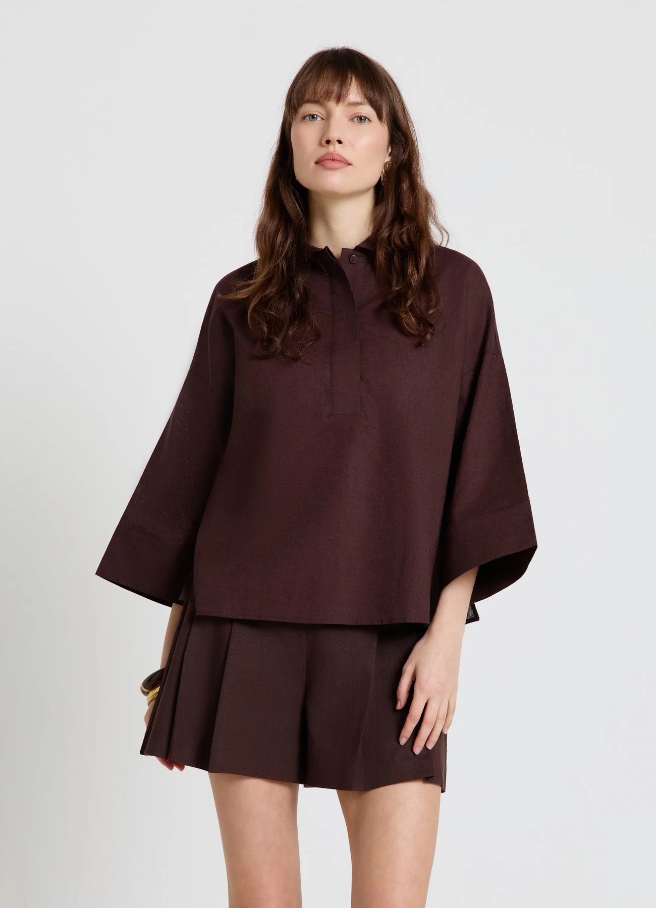 Camicia con nodo sul fianco e mezza abbottonatura - Image 2
