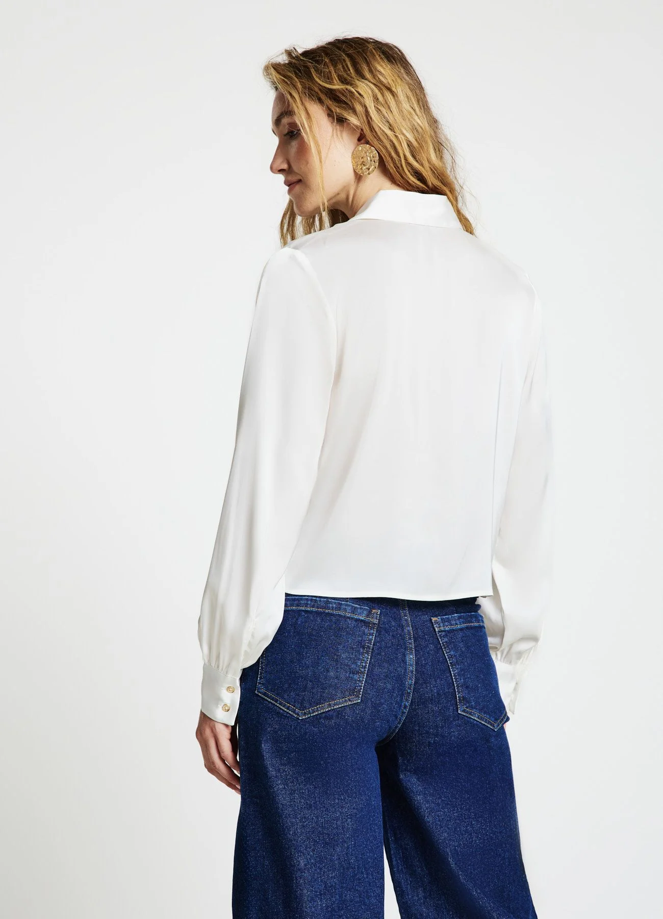 Camicia crop simil satin maniche a palloncino - Image 2