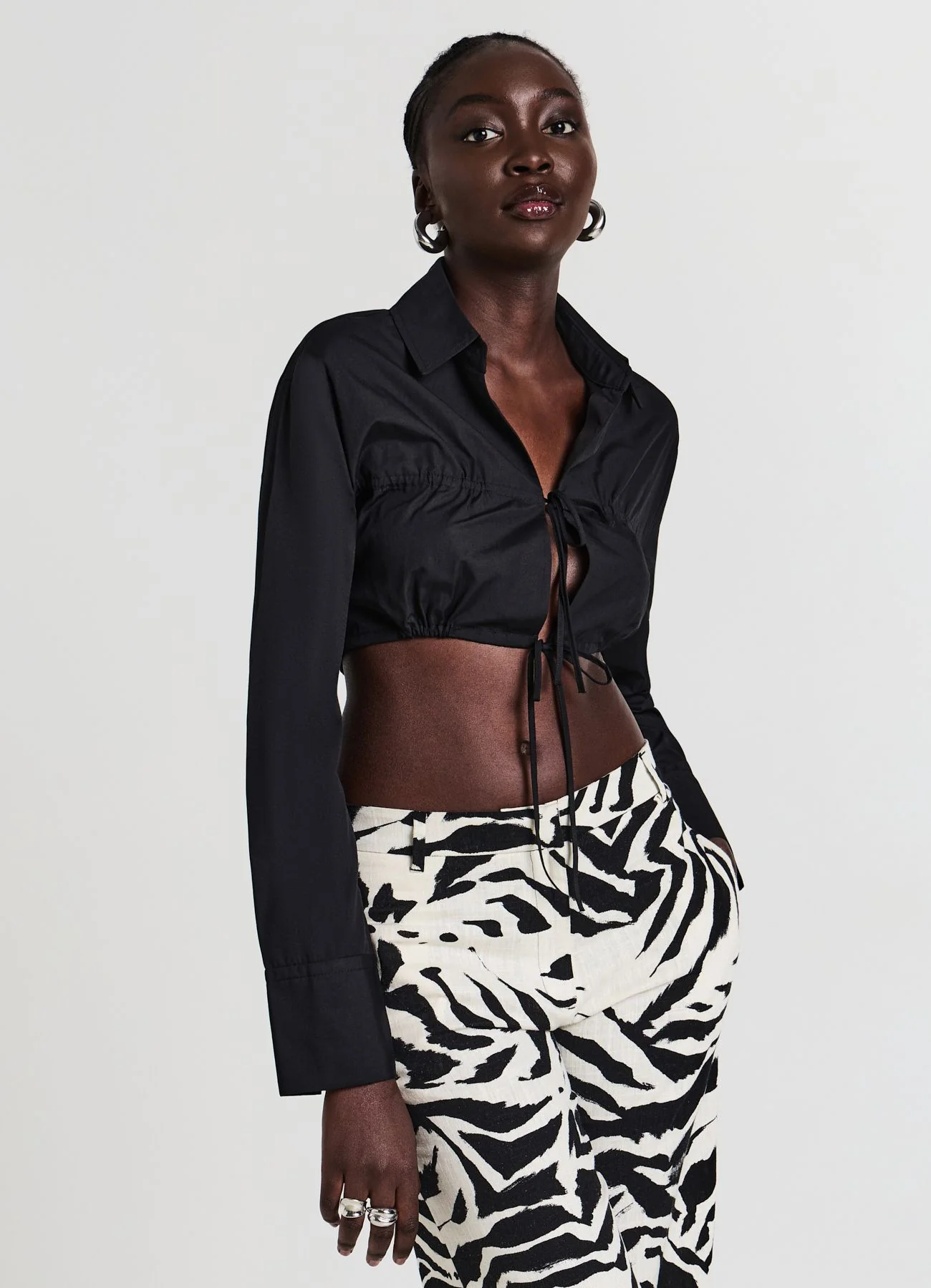 Camicia cropped con laccetti - Image 3