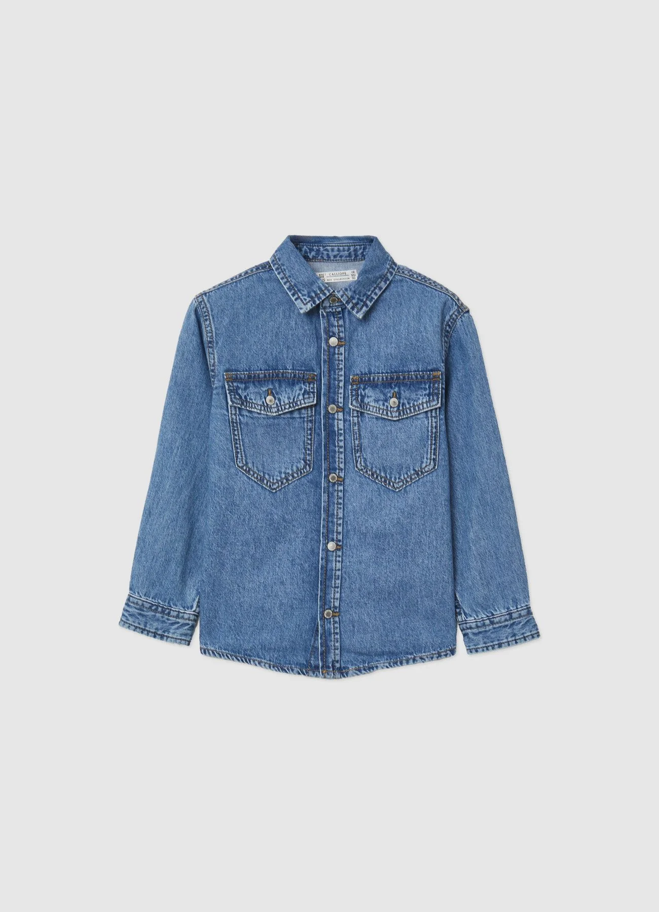 Camicia denim con tasche a patta