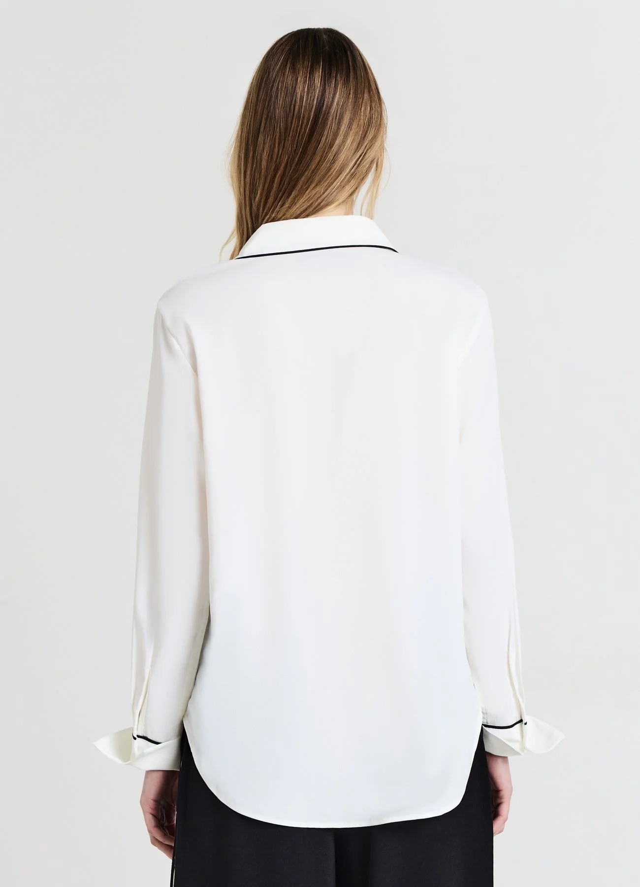 Camicia finiture contrasto con taschino - Image 3