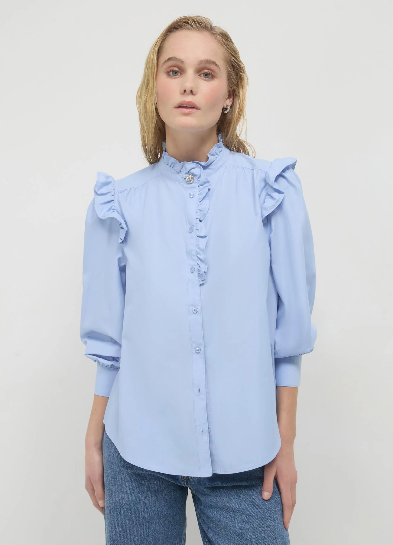 Camicia frill bottone gioiello