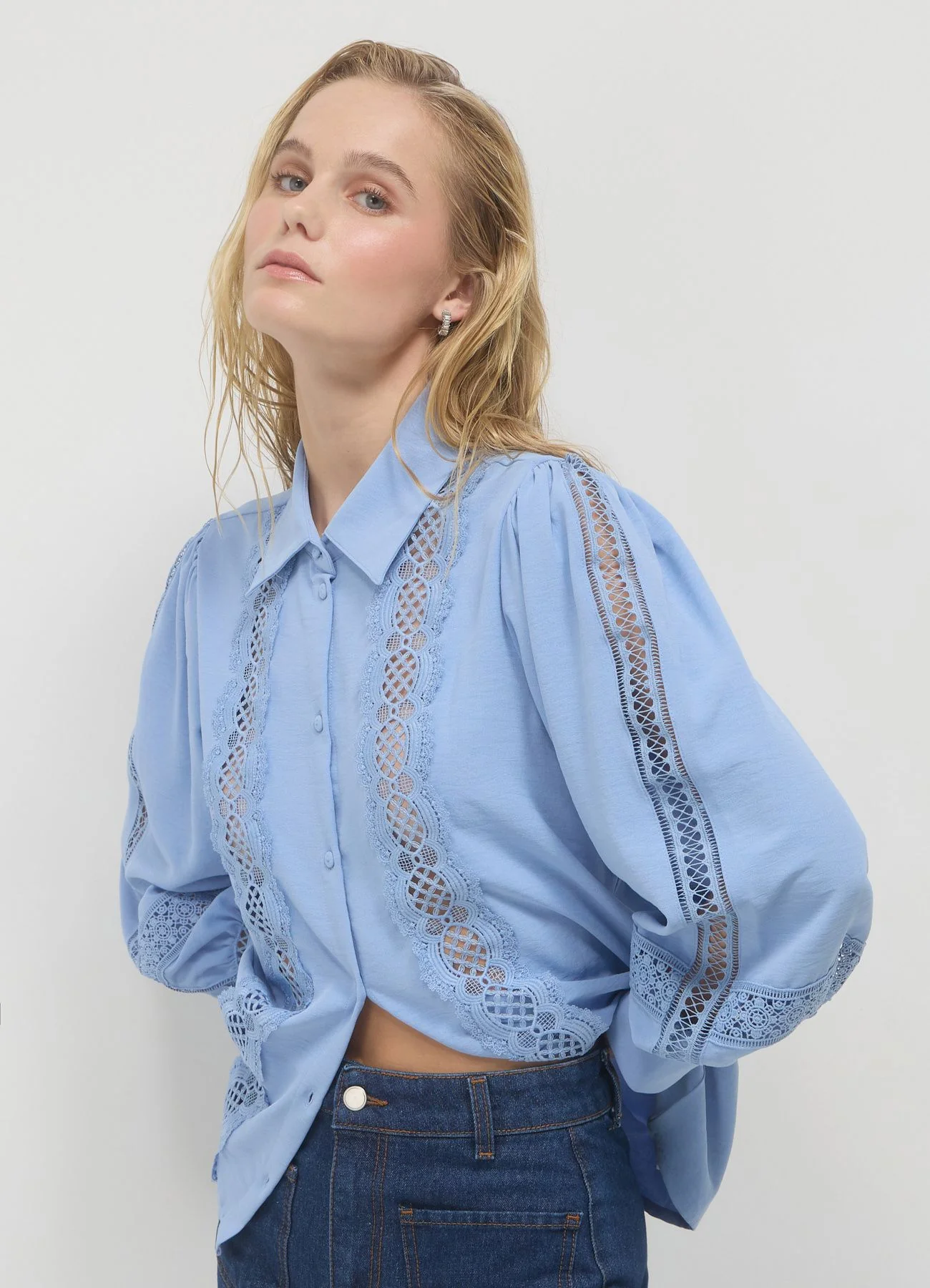 Camicia inserti macramè
