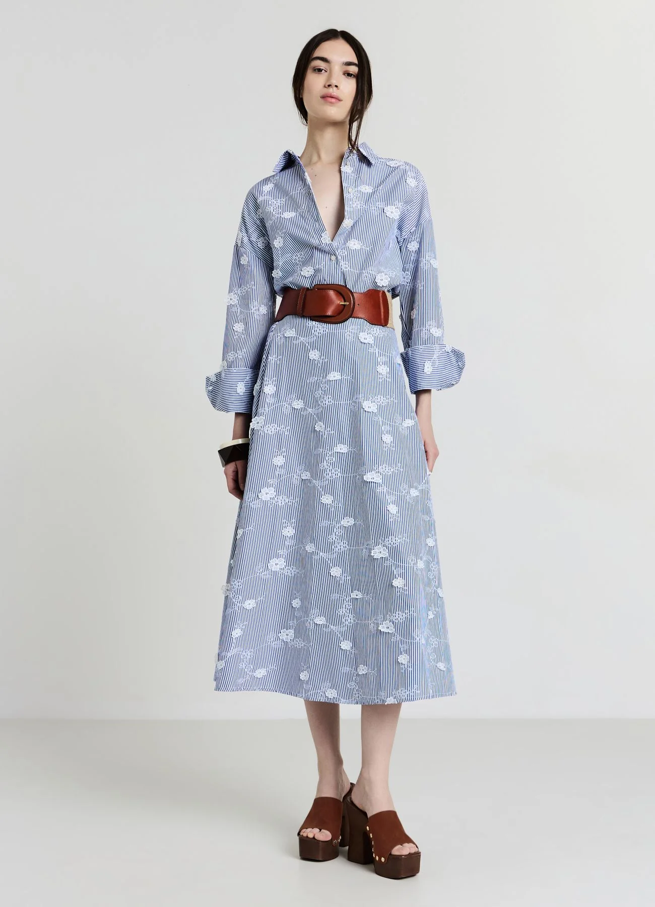 Camicia lunga con ricami - Image 2