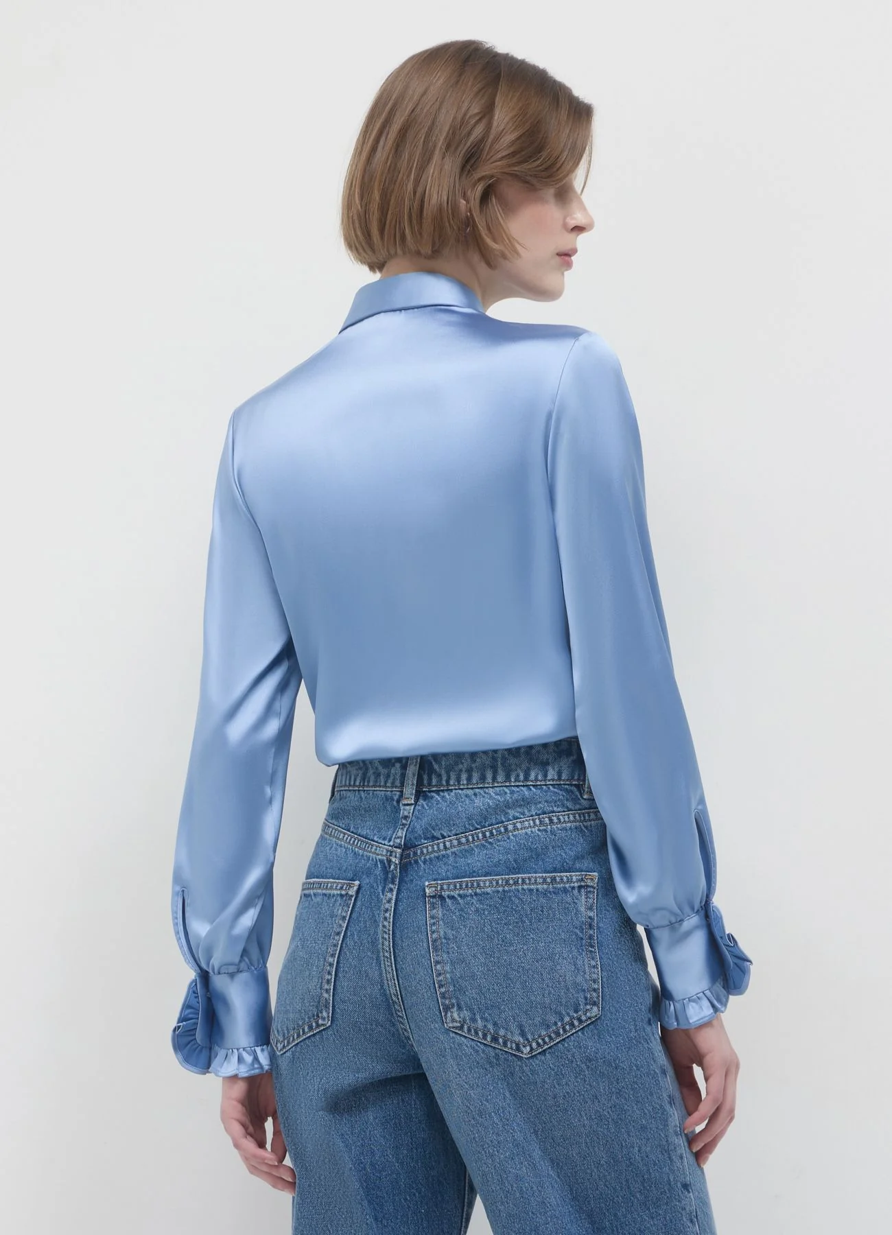 Camicia rouches bottone gioiello - Image 4