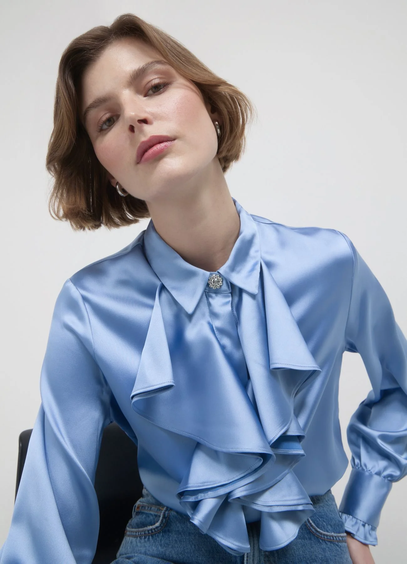 Camicia rouches bottone gioiello - Image 5