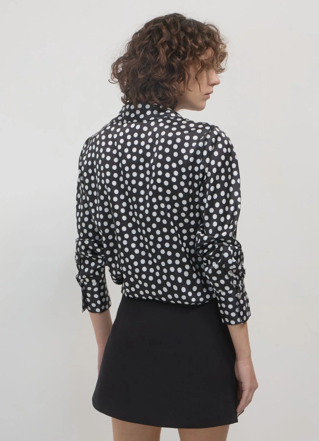 Camicia simil satin a pois - Image 3
