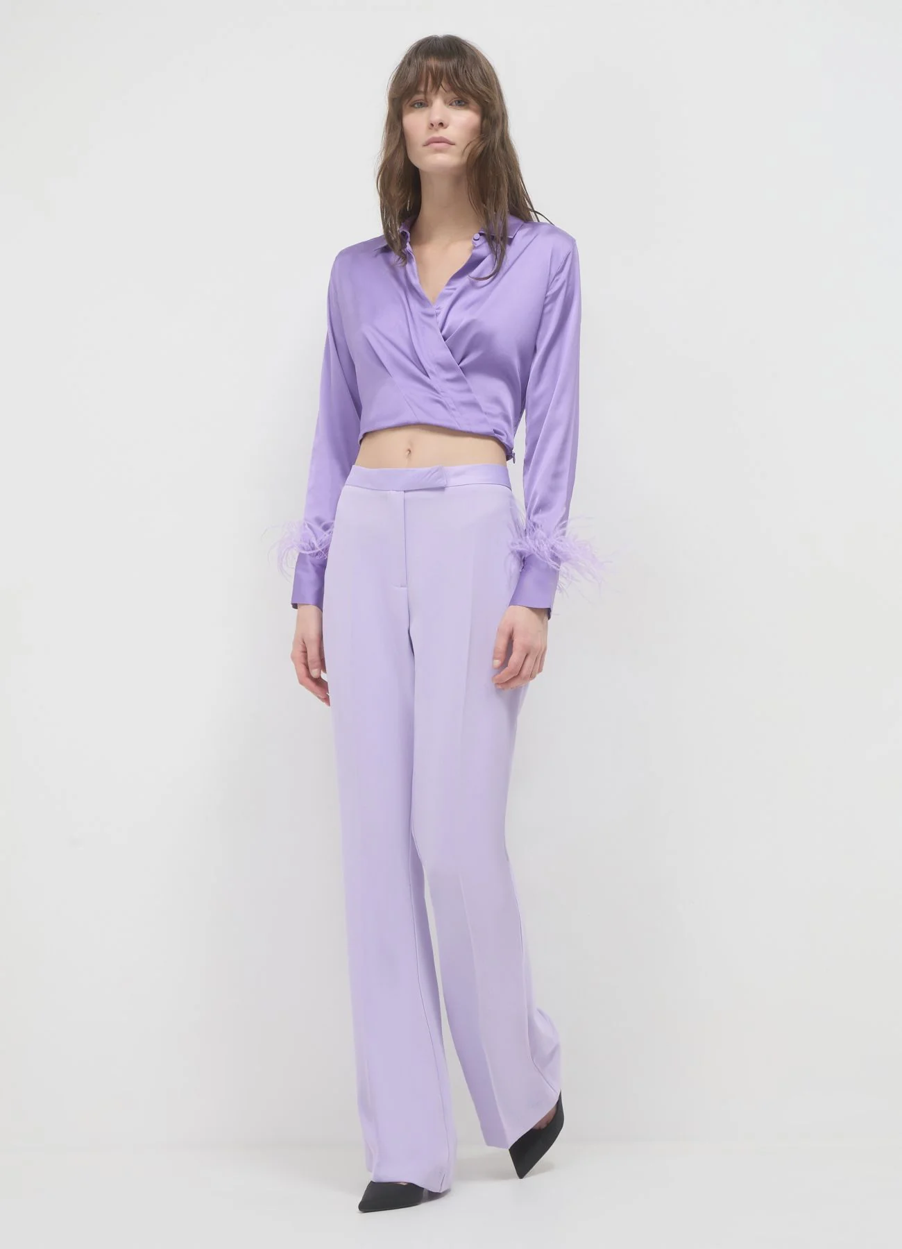 Camicia simil satin piume