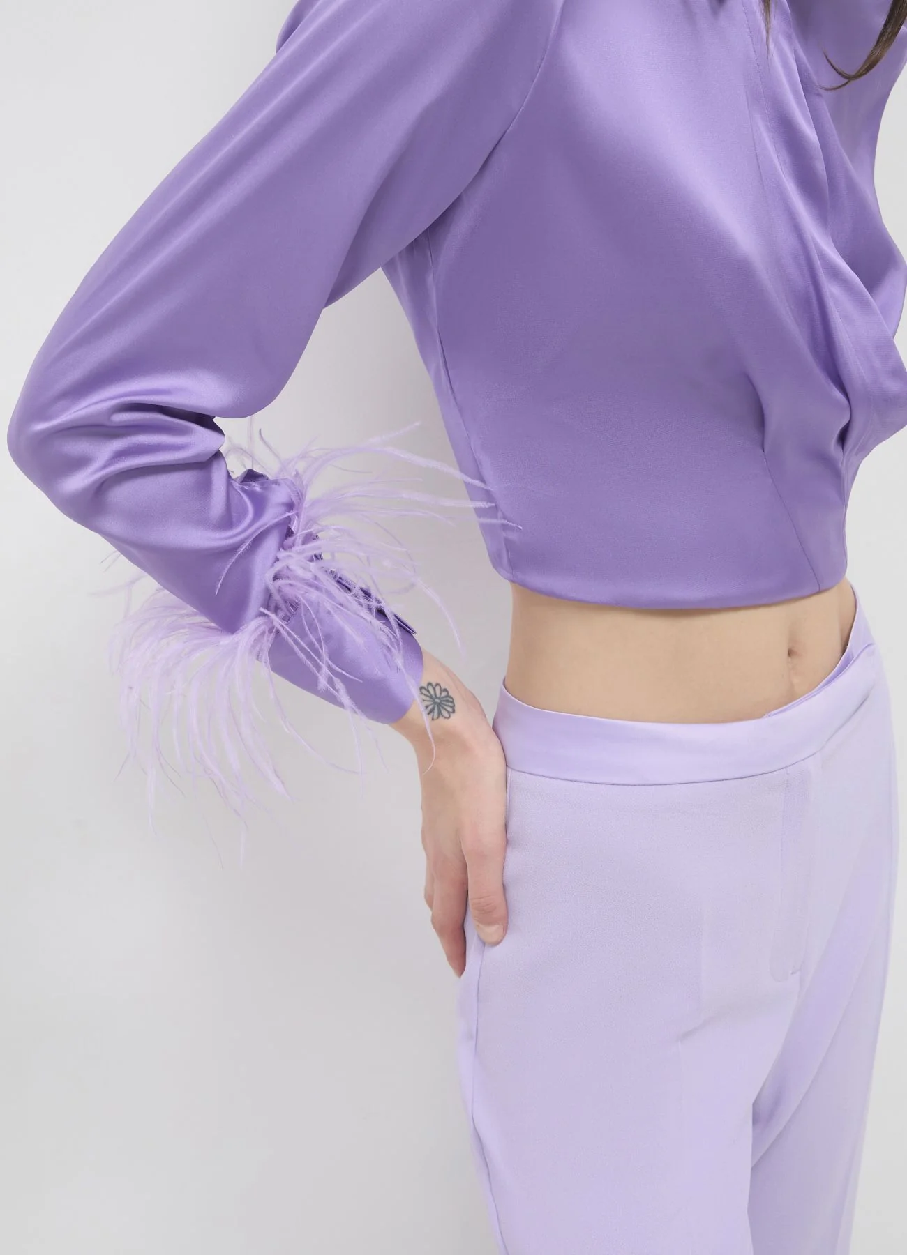 Camicia simil satin piume - Image 2