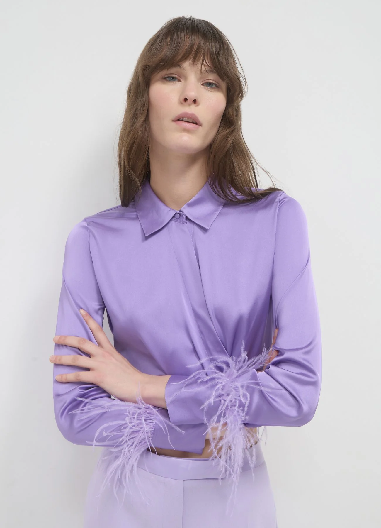 Camicia simil satin piume - Image 4