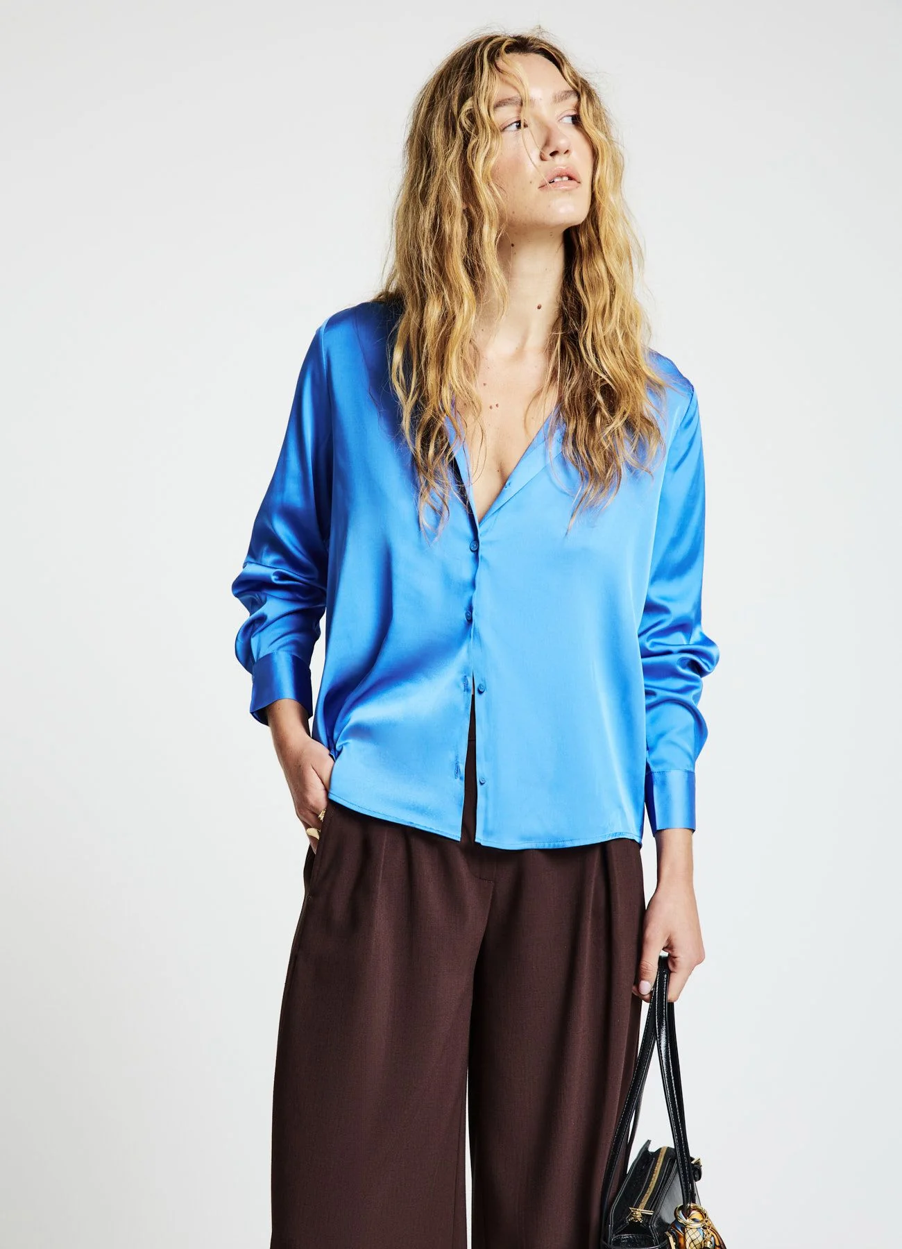 Camicia similsatin tinta unita - Image 3