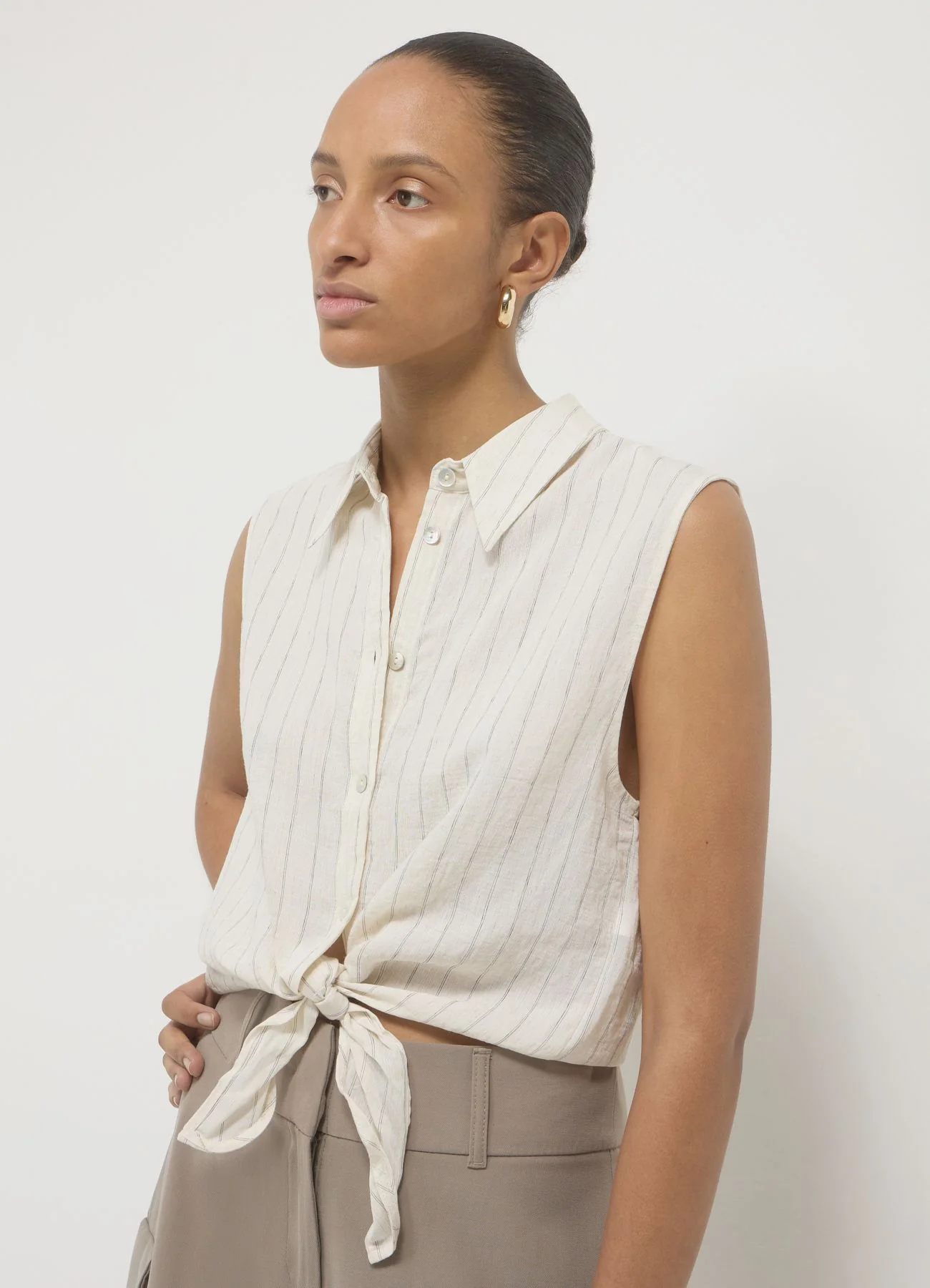 Camicia smanicata a righe - Image 2