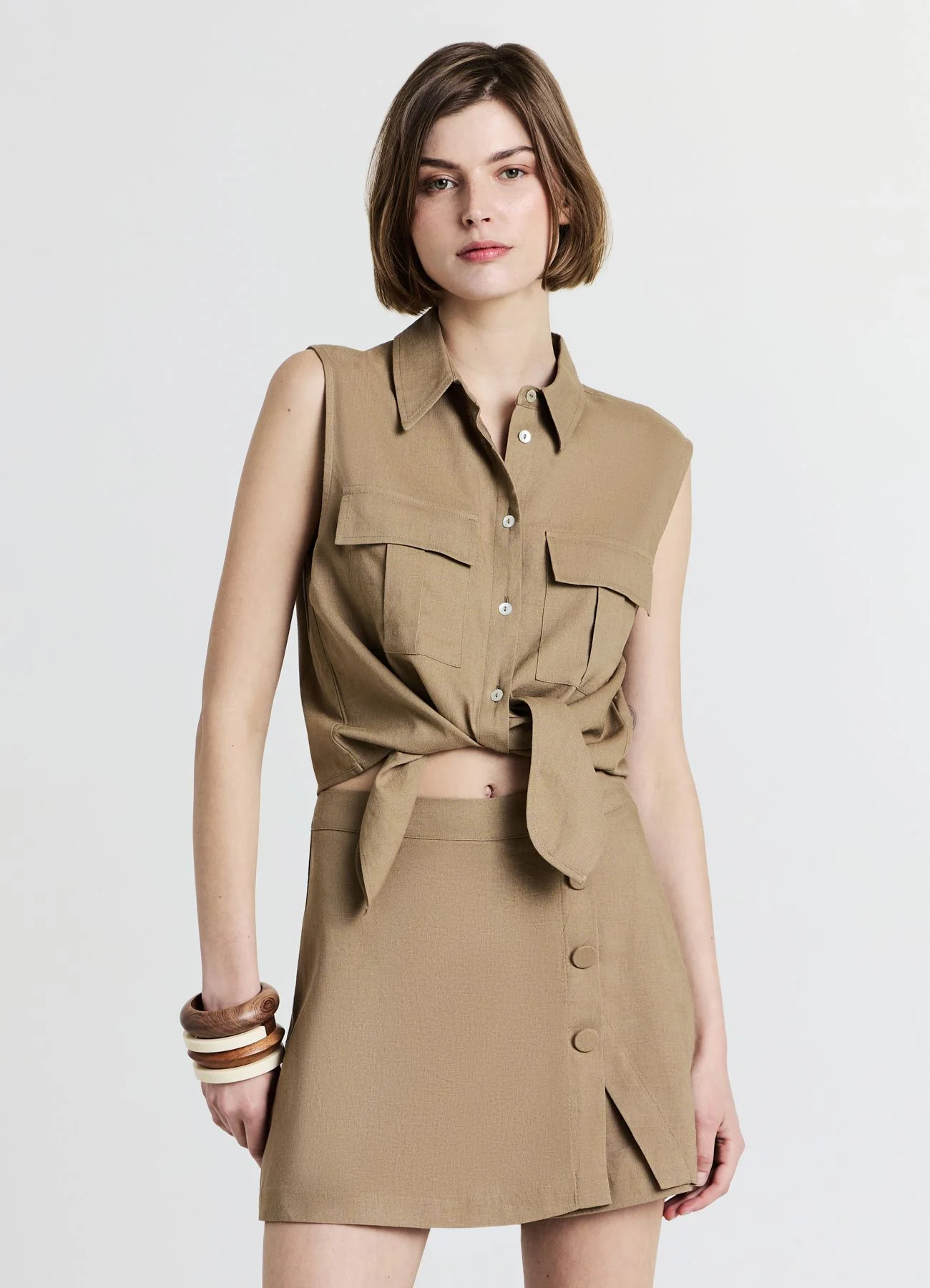 Camicia smanicata misto lino con nodo - Image 3