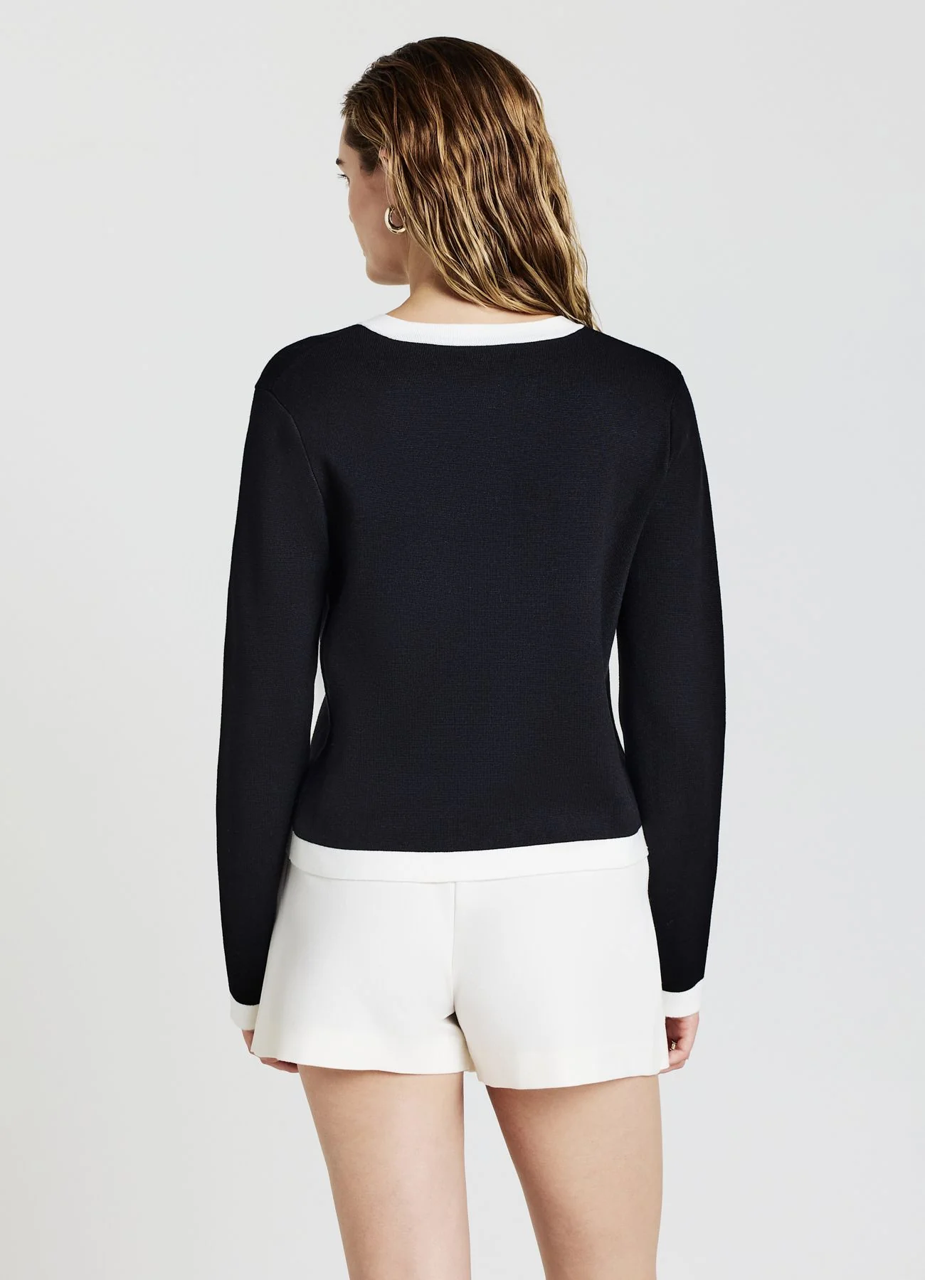 Cardigan con bottoni dorati - Image 2
