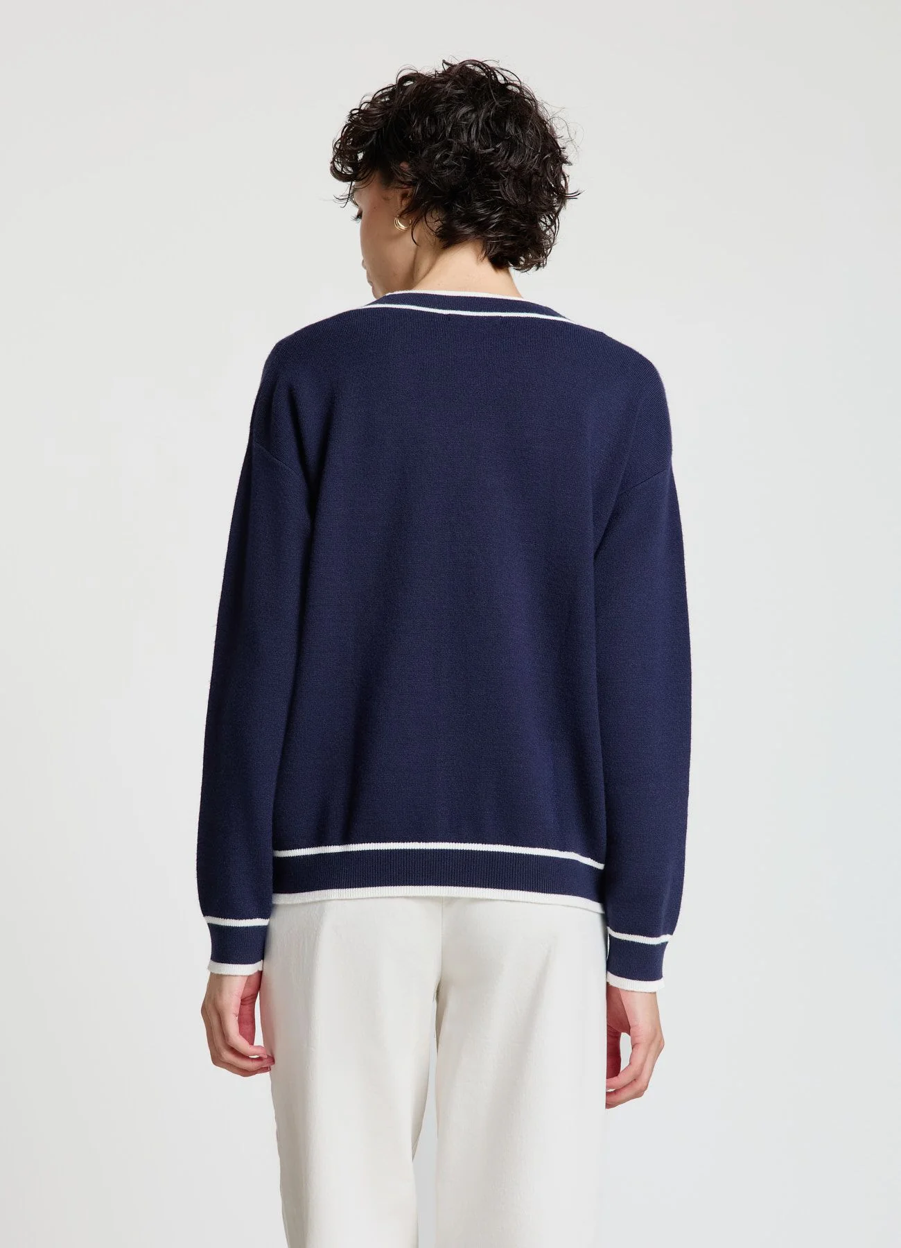Cardigan con profili a contrasto e scollo a V - Image 3