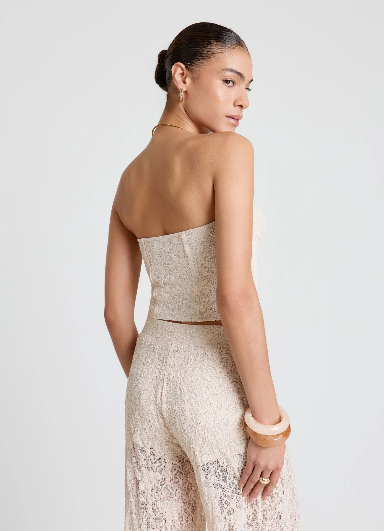 Corsetto in pizzo senza spalline con gancetti