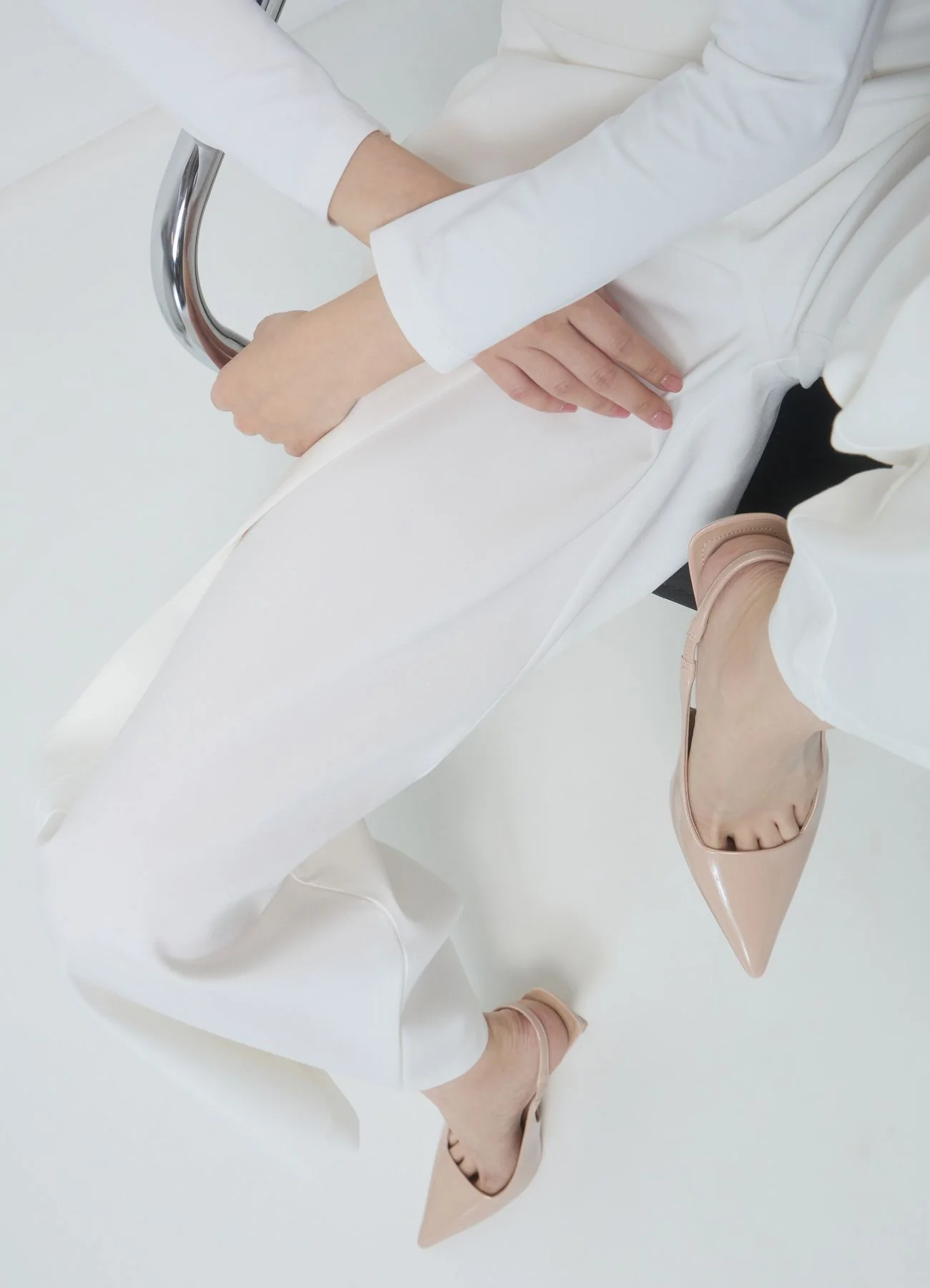 Décolleté sling back