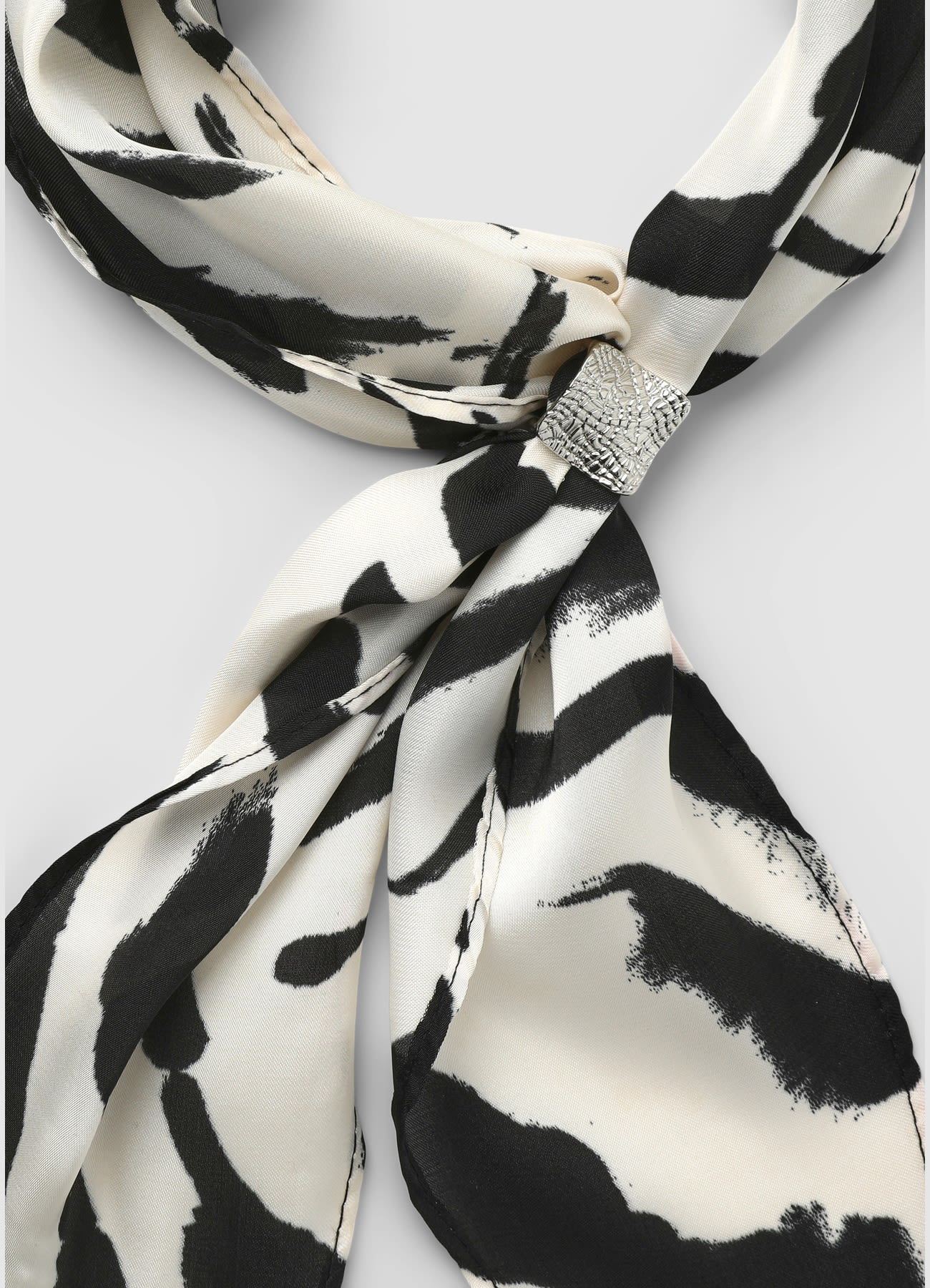 Foulard animalier con anello - Image 3