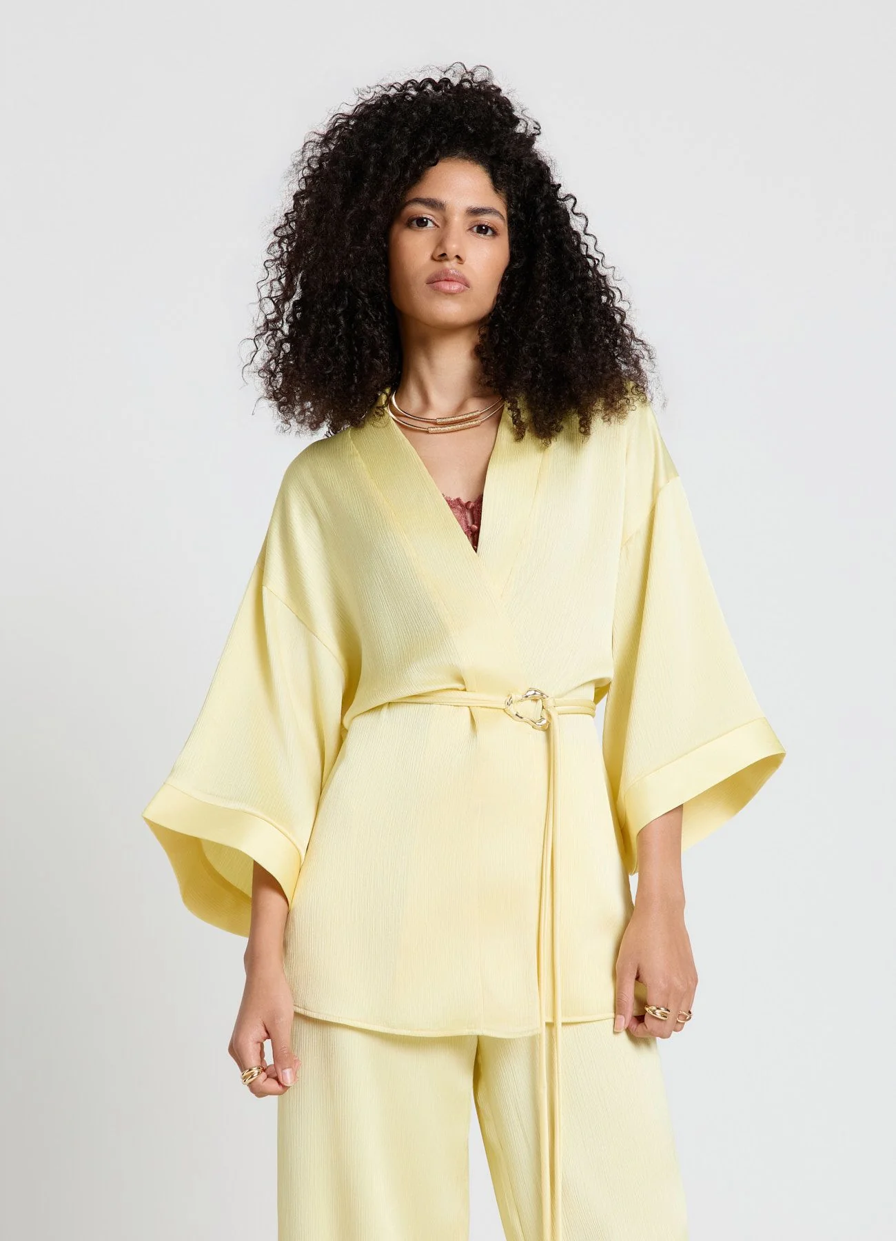 Giacca kimono similsatin con cintura - Image 3