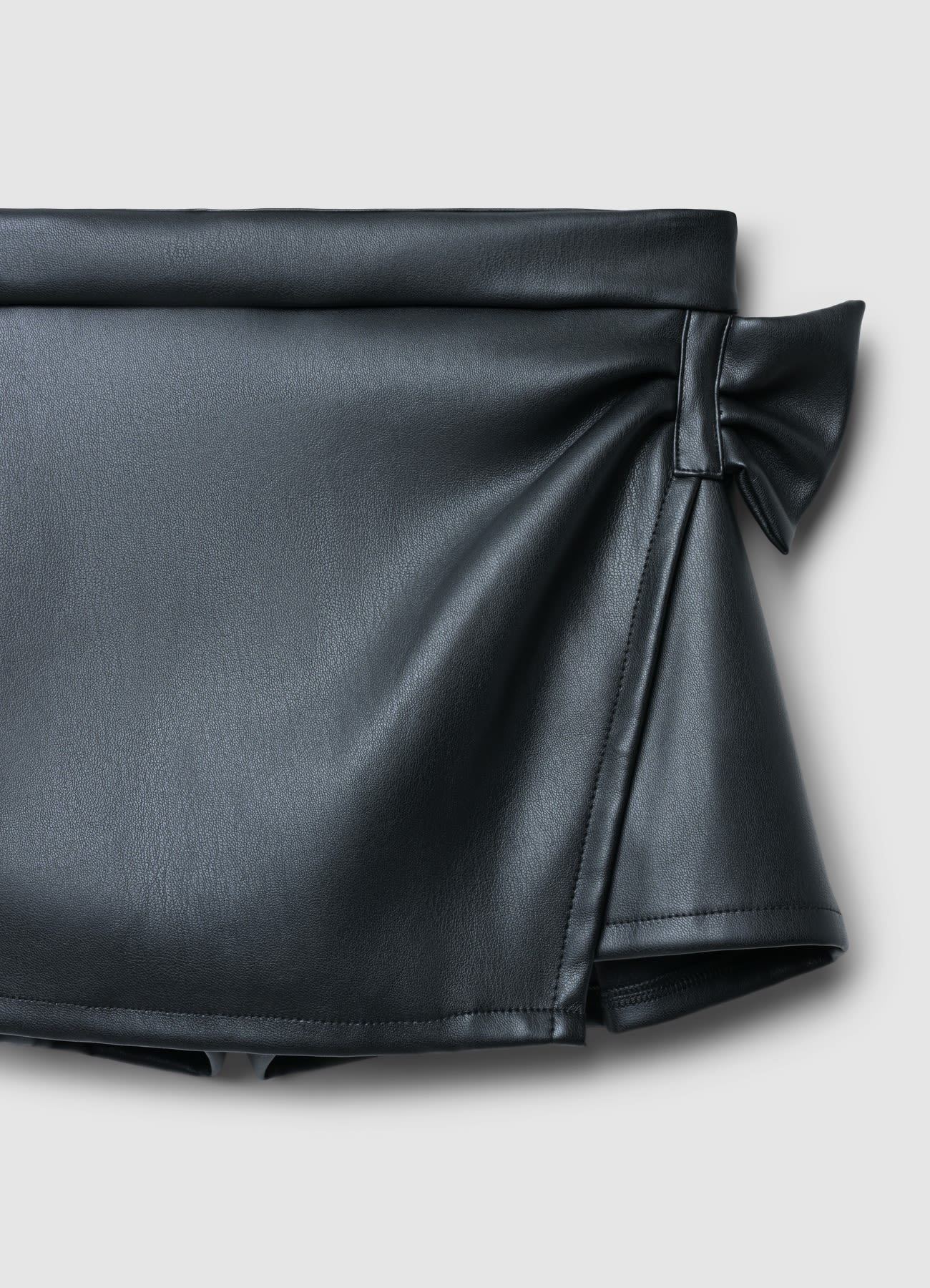 Gonna-pantalone similpelle con fiocco - Image 3