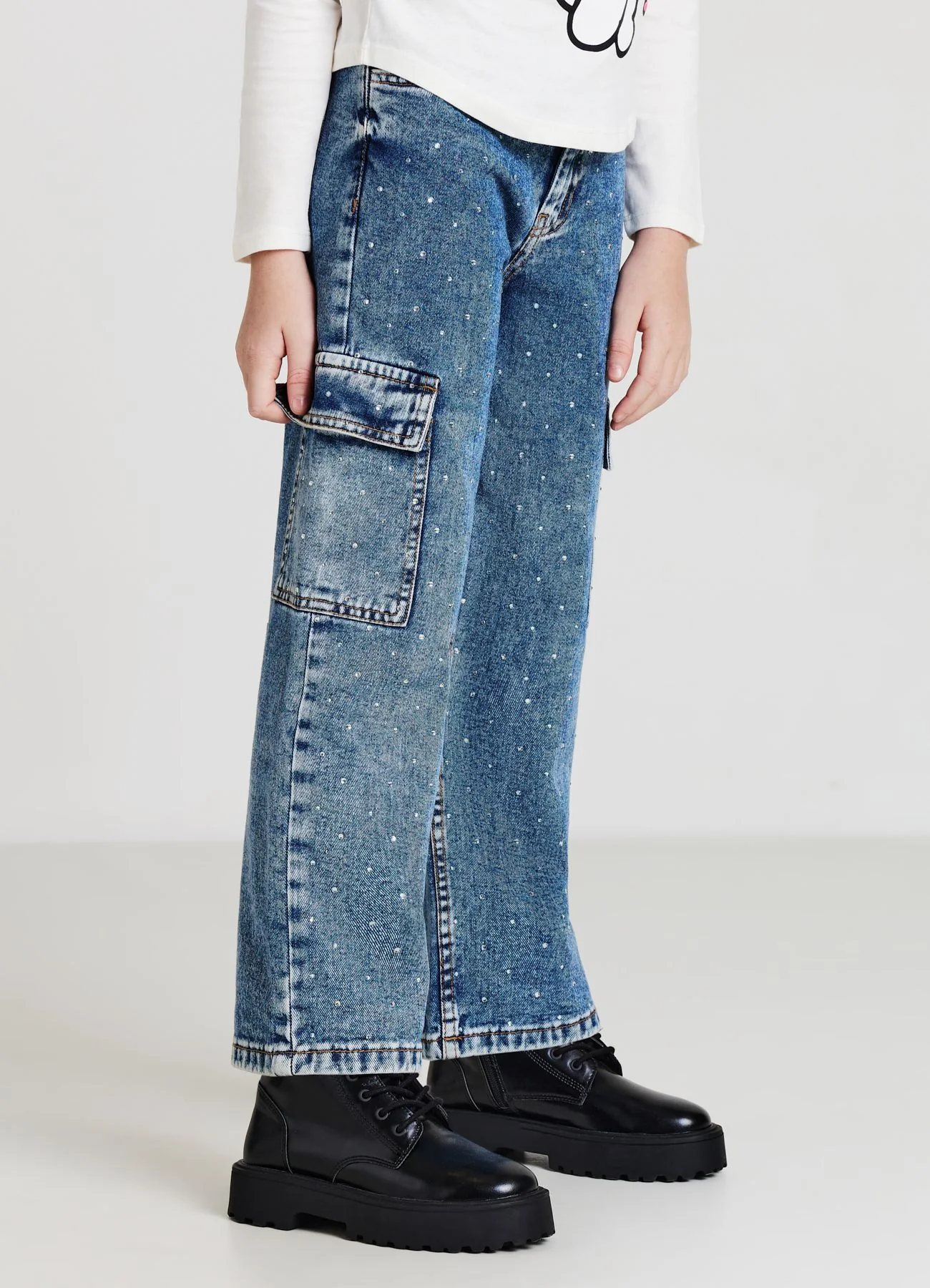 Jeans cargo con strass - Image 2