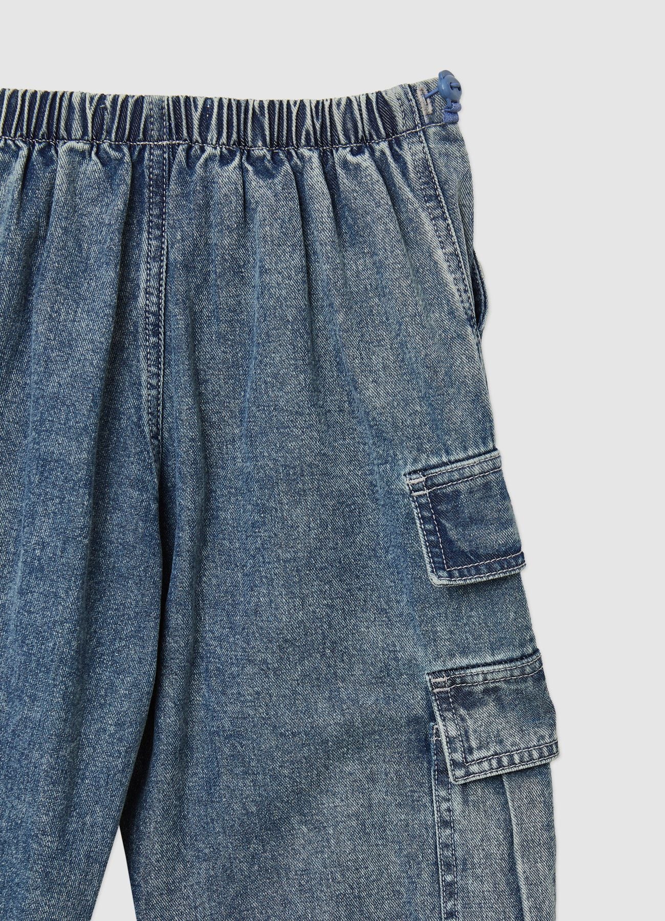Jeans cargo con tasche - Image 4