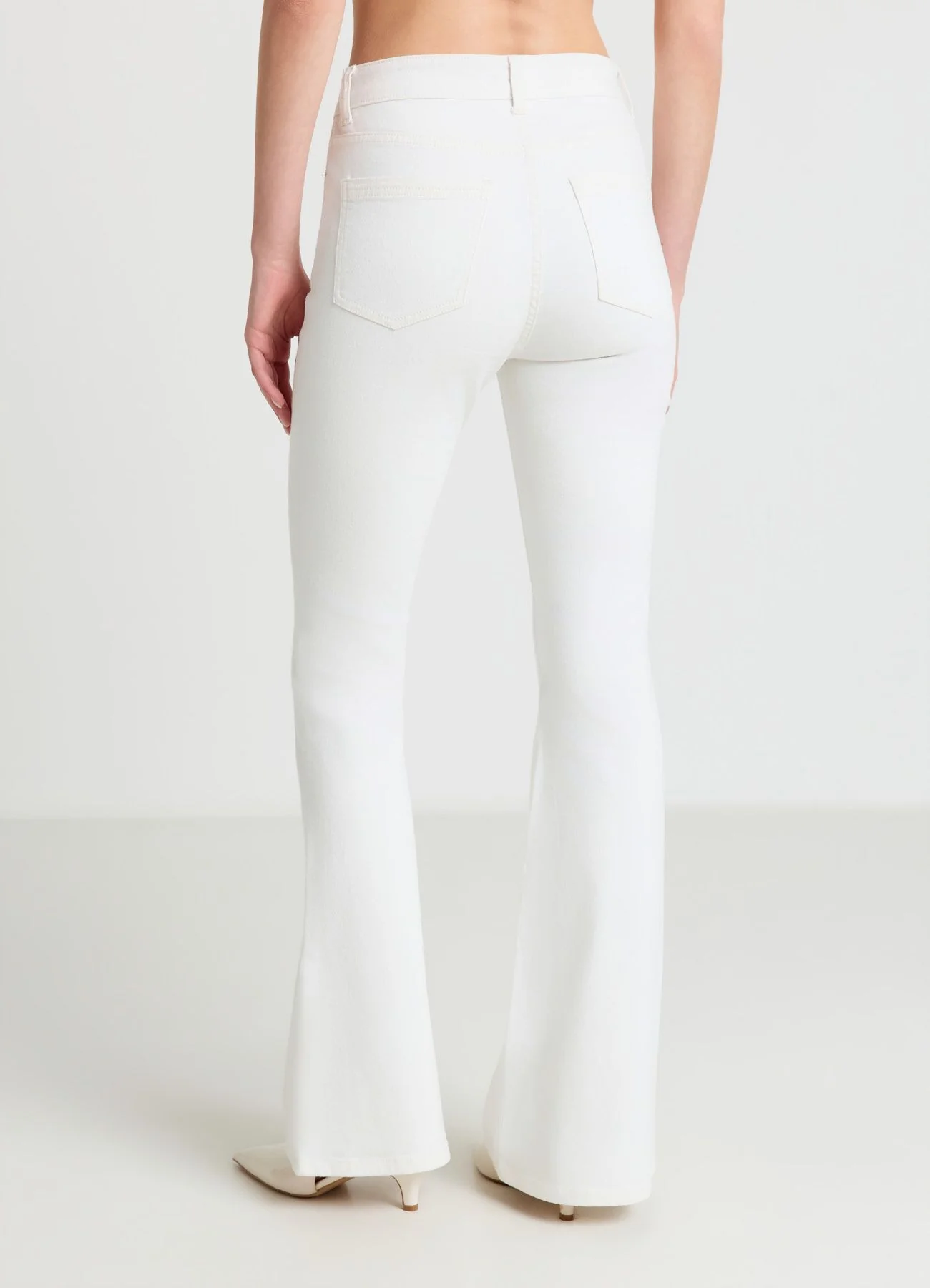 Jeans flare a vita media - Image 2