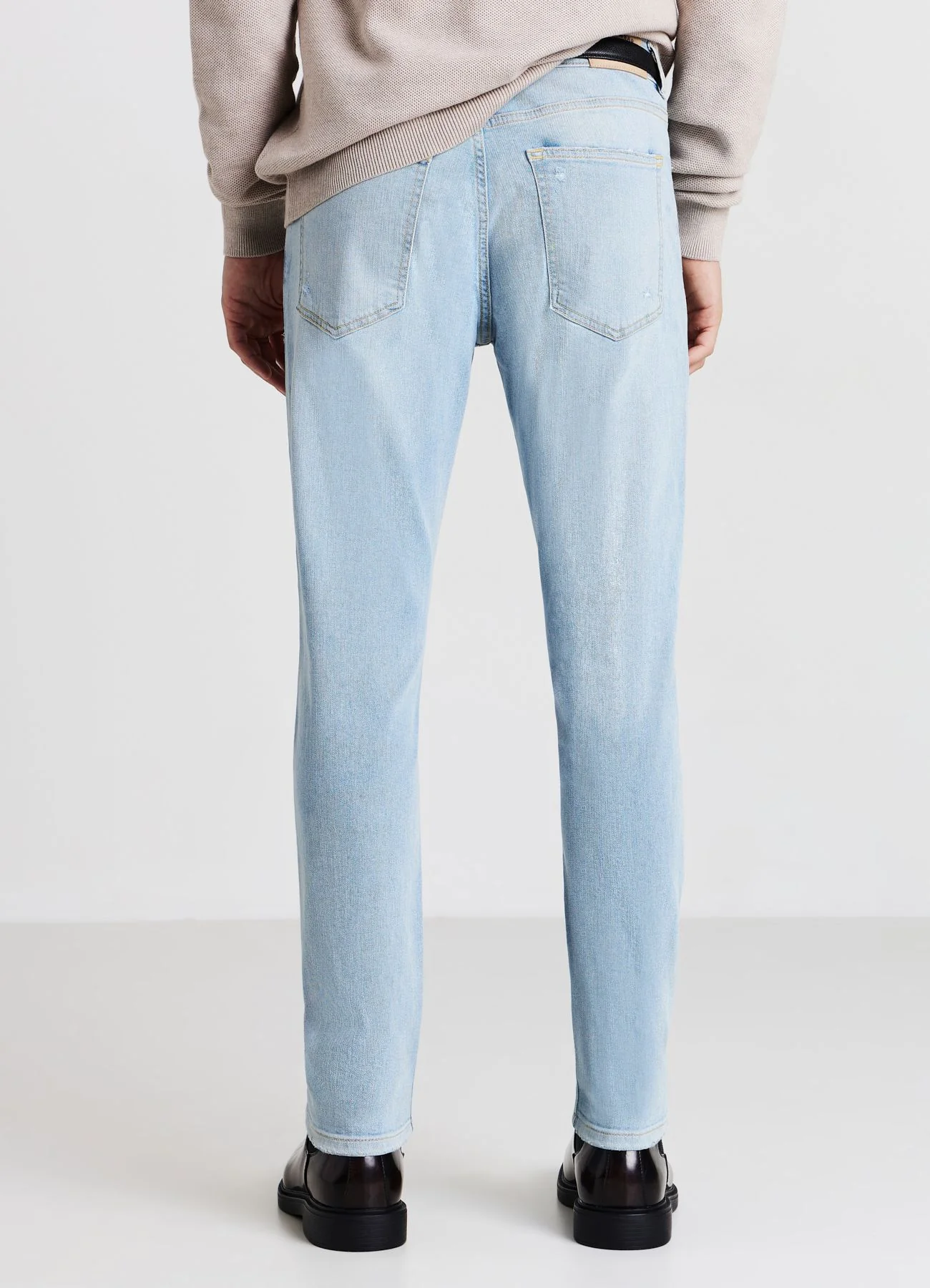 Jeans skinny con strappi