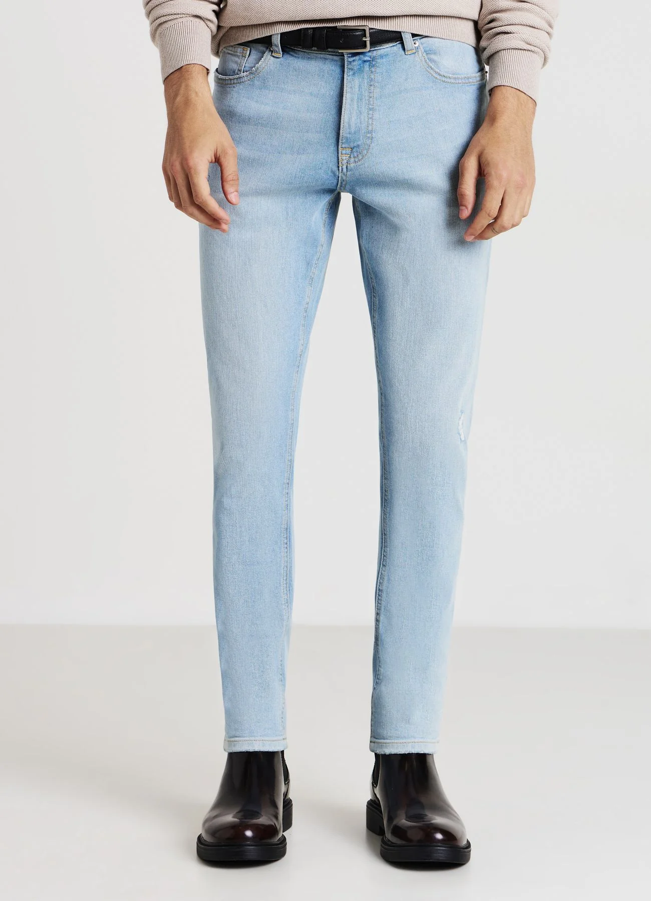 Jeans skinny con strappi - Image 2