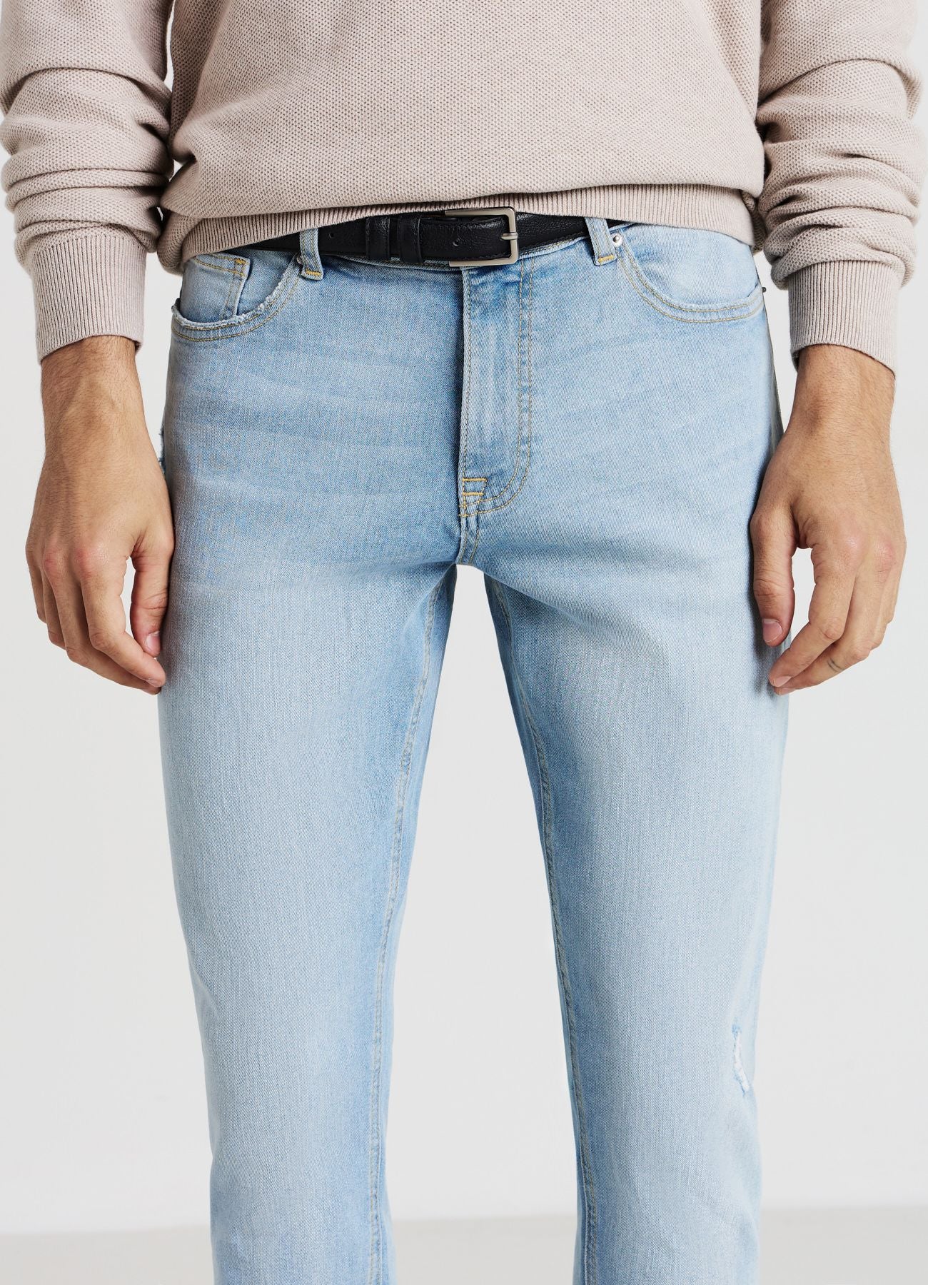 Jeans skinny con strappi - Image 3