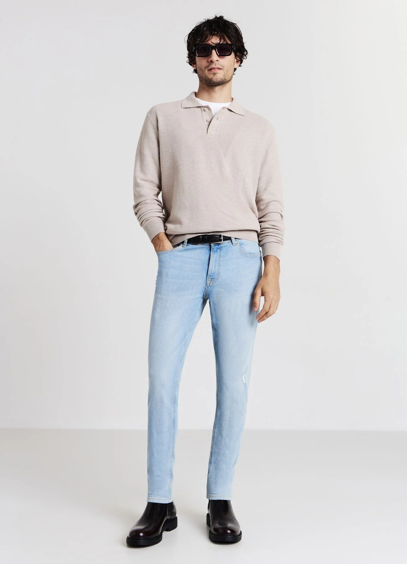 Jeans skinny con strappi - Image 4